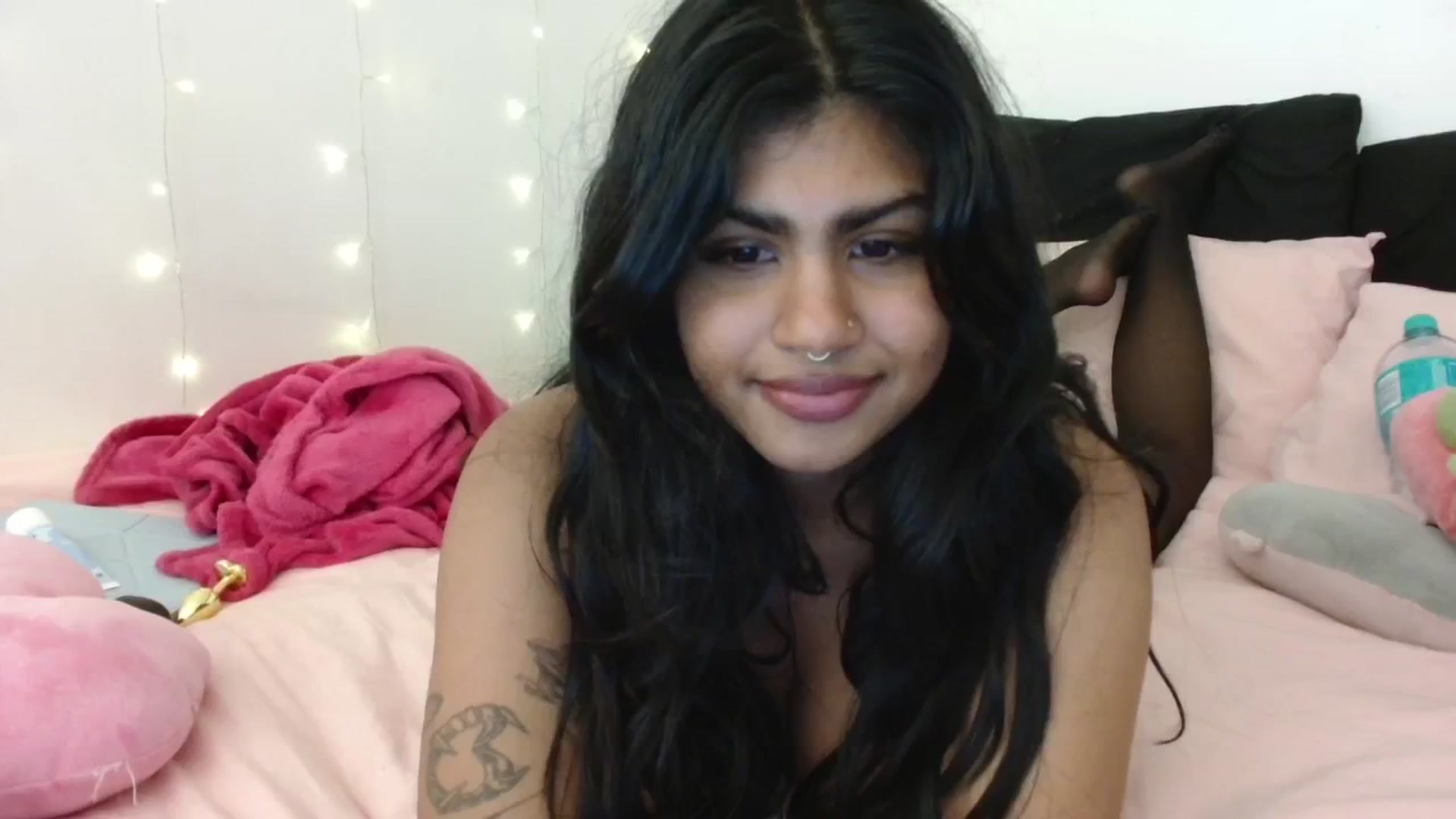 Gallery image thumbnail from Katara_'s myfreecams stream on, 05/13/2024, 17:14 image 4 of 20