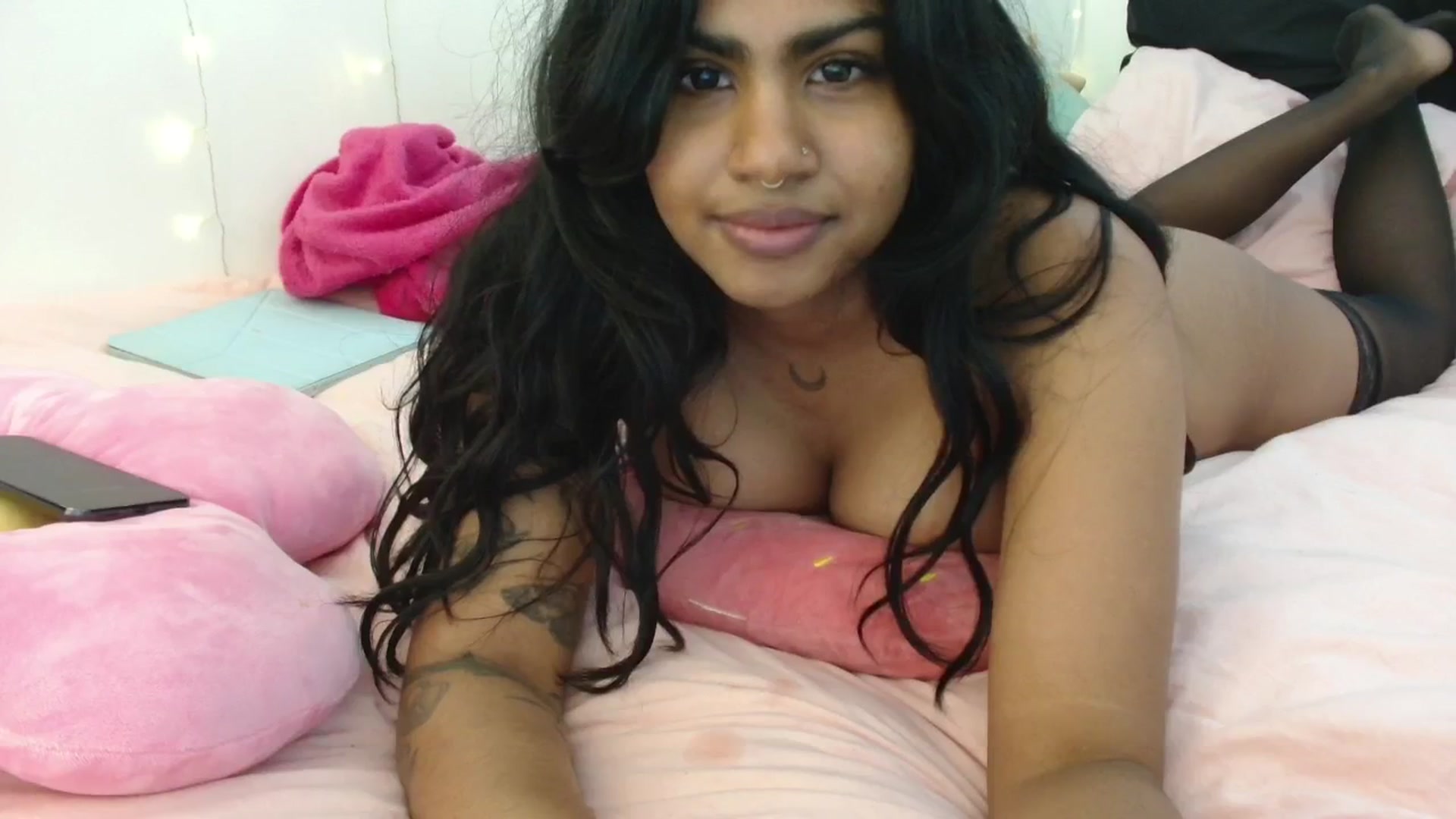 Gallery image thumbnail from Katara_'s myfreecams stream on, 05/14/2024, 09:05 image 13 of 20