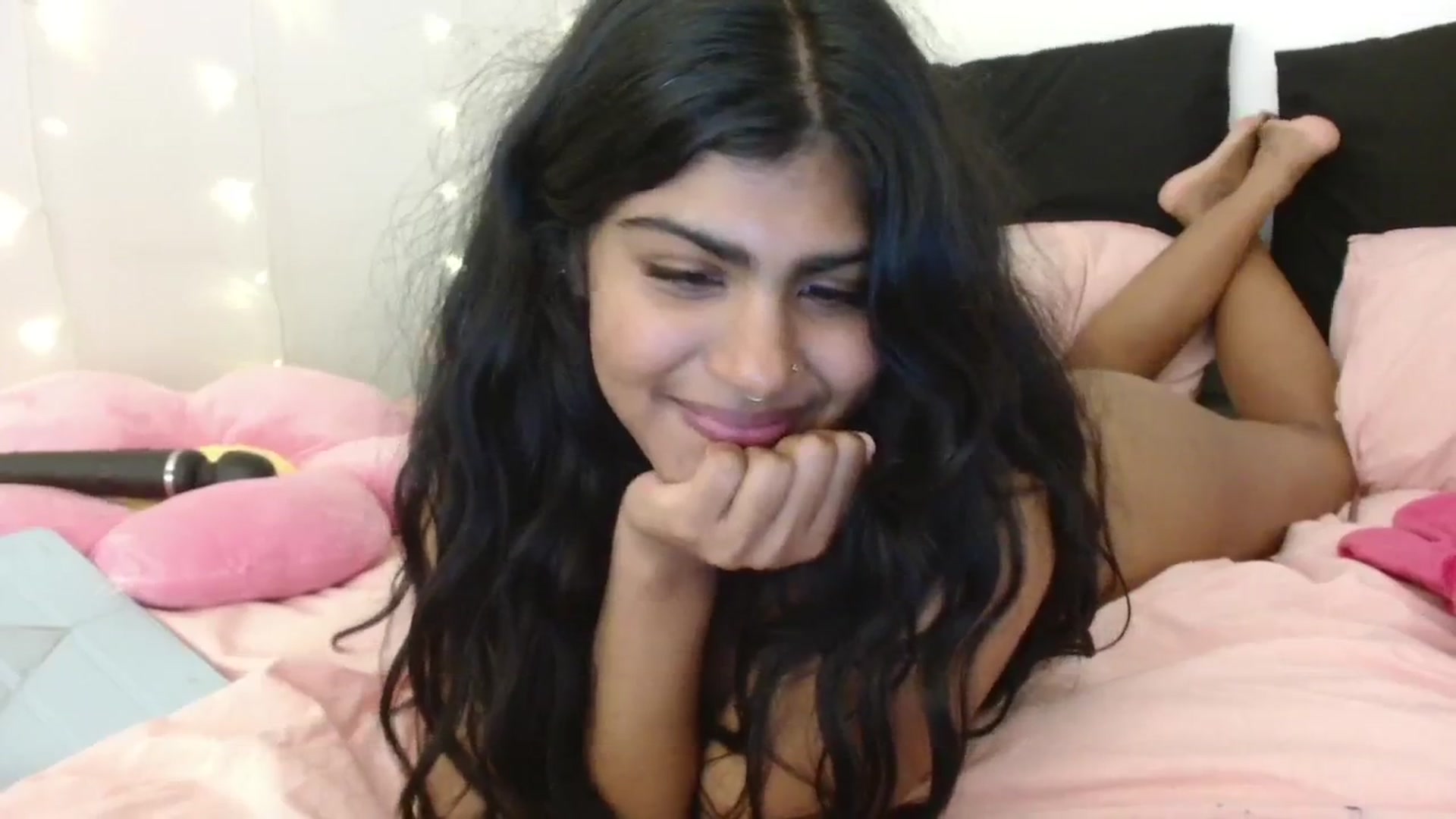 Gallery image thumbnail from Katara_'s myfreecams stream on, 05/15/2024, 17:44 image 20 of 20