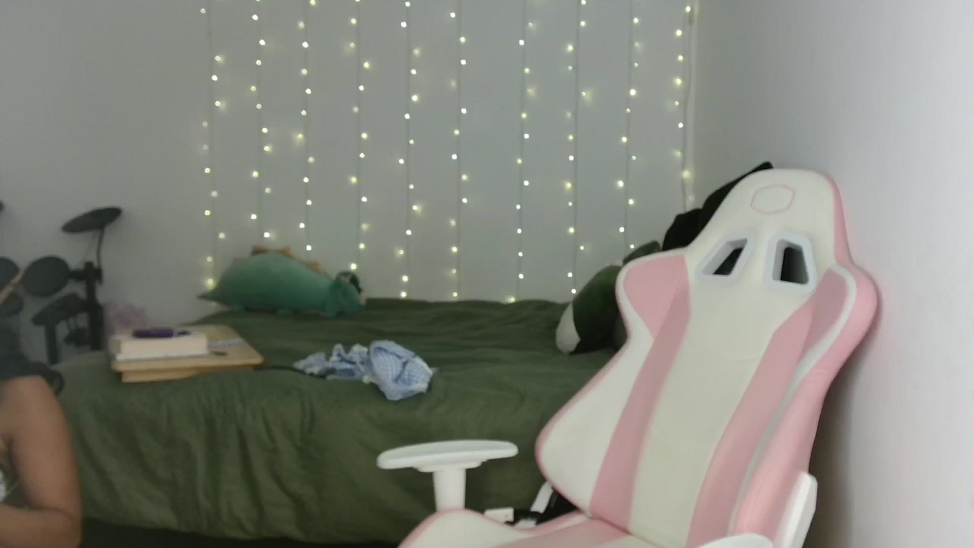 Gallery image thumbnail from Katara_'s myfreecams stream on, 05/24/2024, 14:54 image 14 of 20
