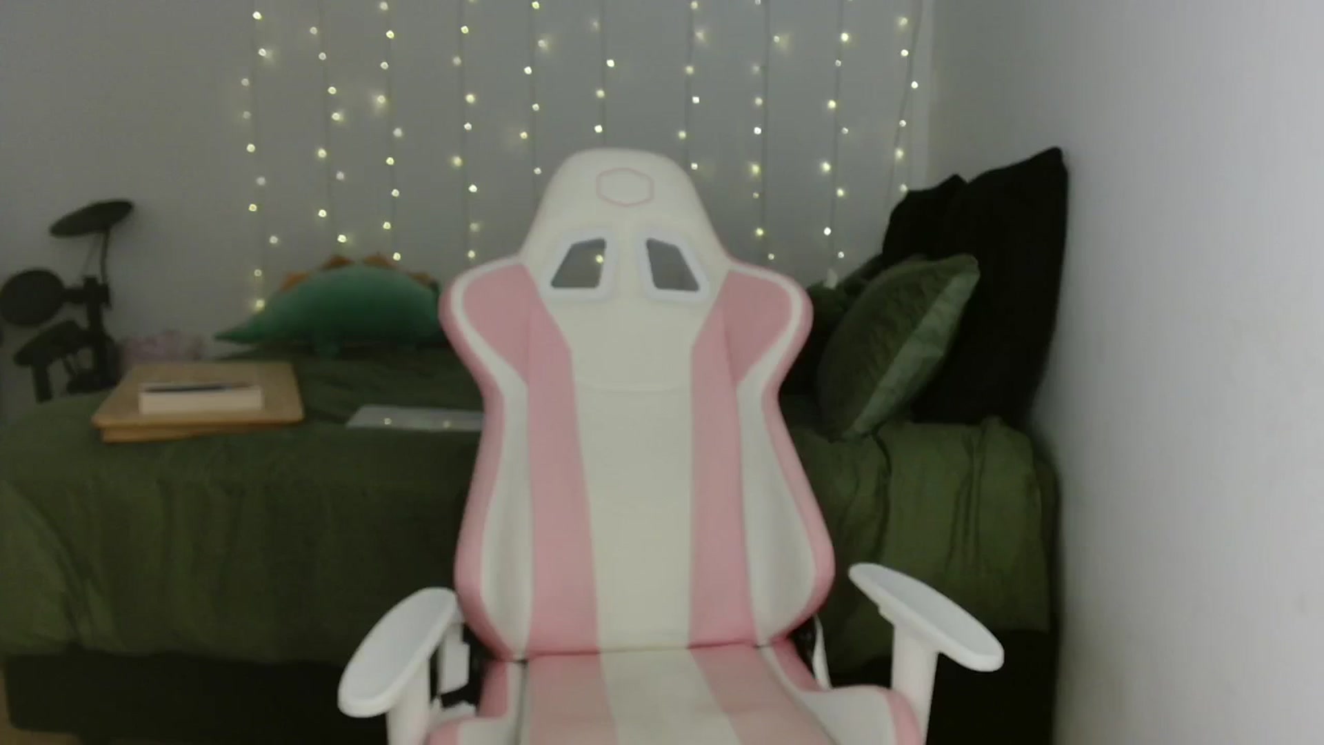 Gallery image thumbnail from Katara_'s myfreecams stream on, 05/28/2024, 09:02 image 19 of 20