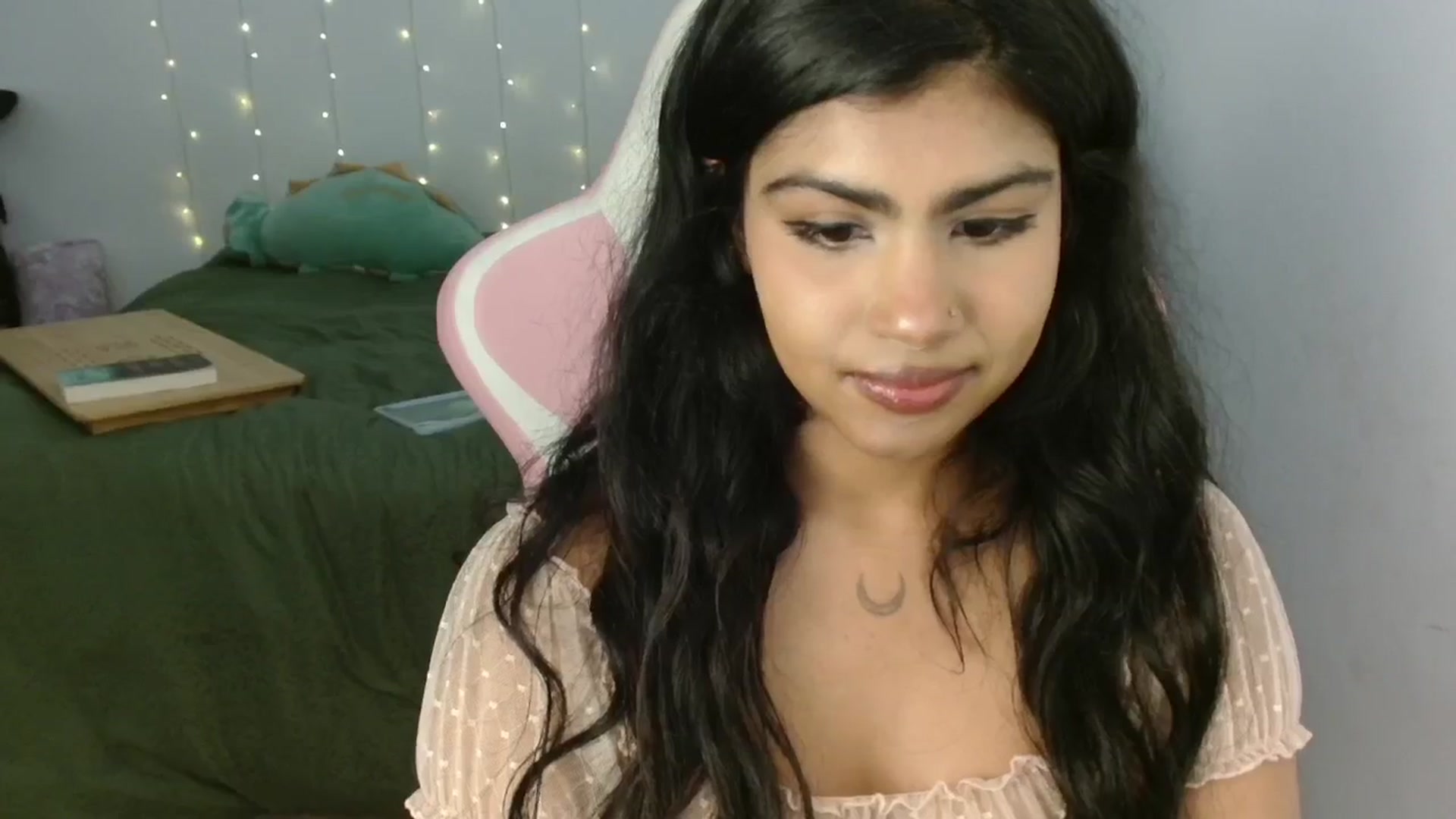 Gallery image thumbnail from Katara_'s myfreecams stream on, 06/04/2024, 11:12 image 17 of 20