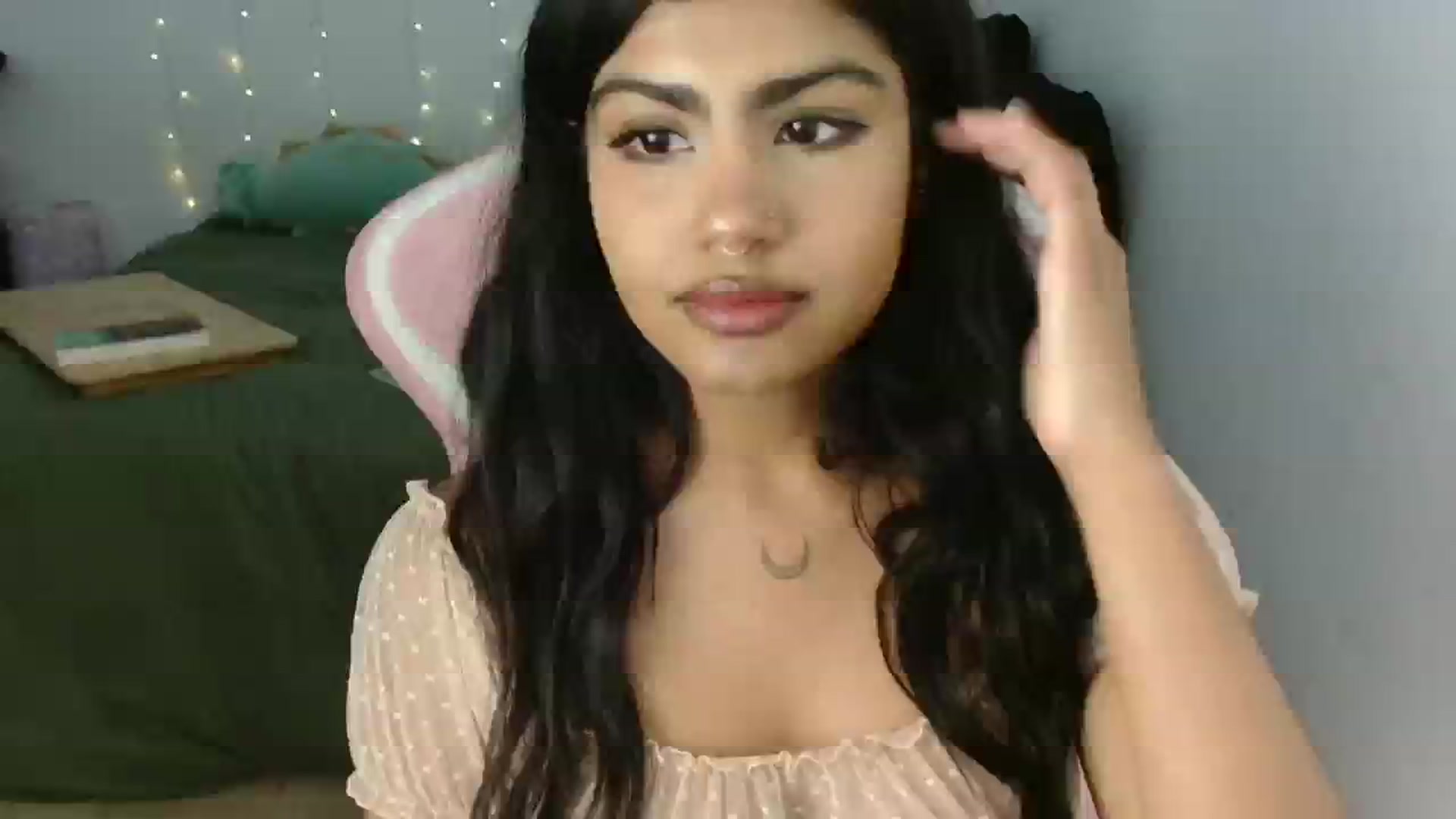 Gallery image thumbnail from Katara_'s myfreecams stream on, 06/04/2024, 11:12 image 5 of 20