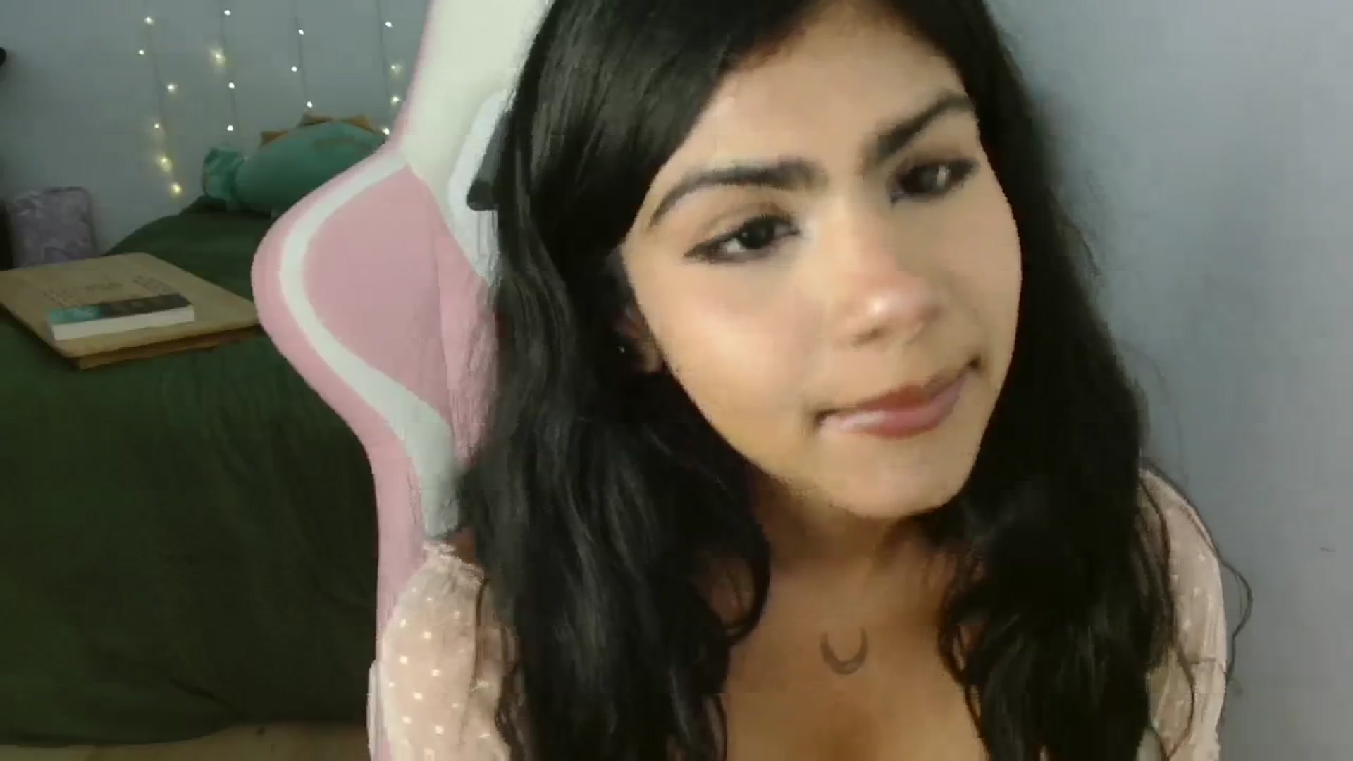 Gallery image thumbnail from Katara_'s myfreecams stream on, 06/04/2024, 11:12 image 8 of 20