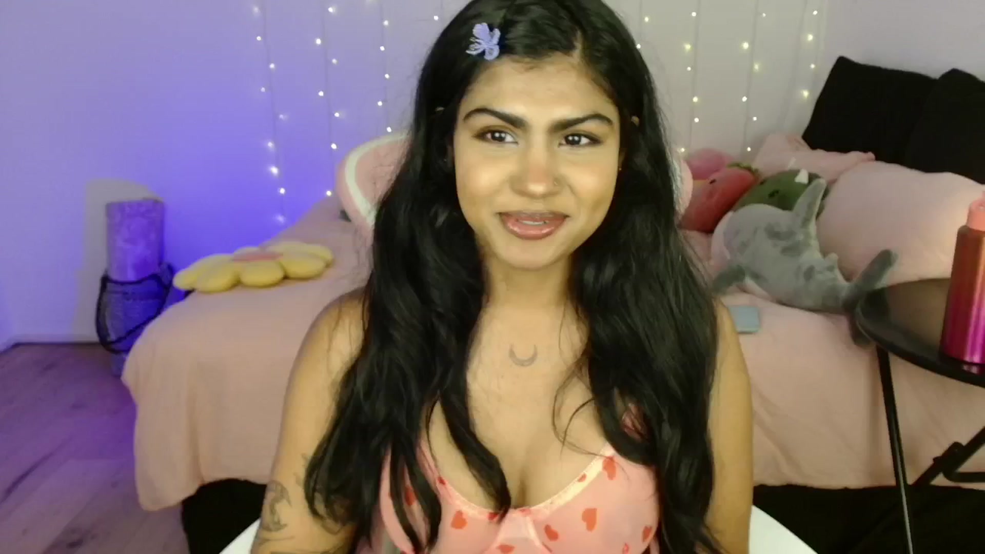 Gallery image thumbnail from Katara_'s myfreecams stream on, 06/12/2024, 16:07 image 9 of 20