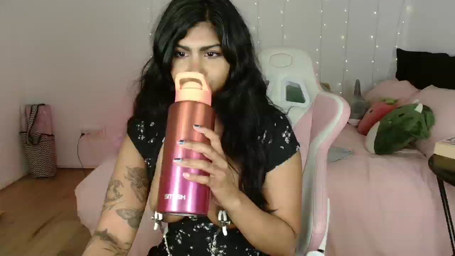 Gallery image thumbnail from Katara_'s myfreecams stream on, 06/21/2024, 13:59 image 4 of 20