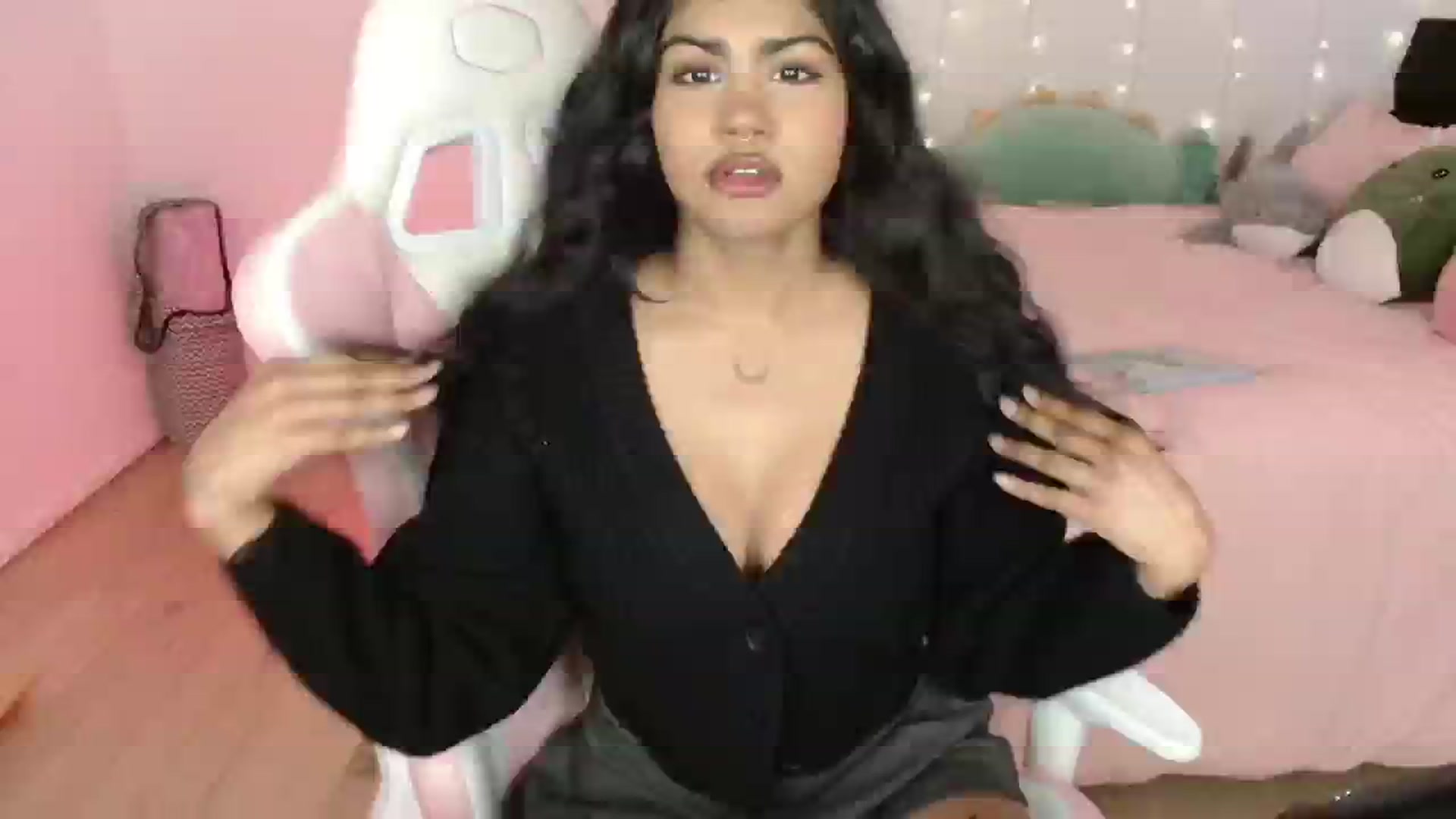 Gallery image thumbnail from Katara_'s myfreecams stream on, 07/04/2024, 06:39 image 4 of 20