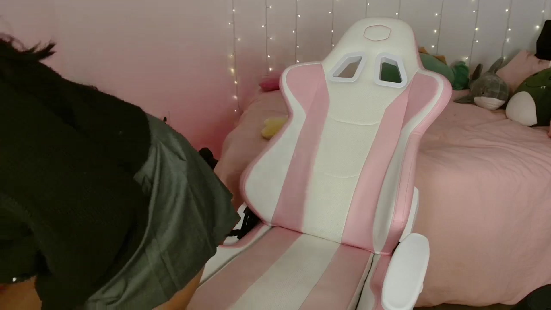 Gallery image thumbnail from Katara_'s myfreecams stream on, 07/04/2024, 09:11 image 4 of 20