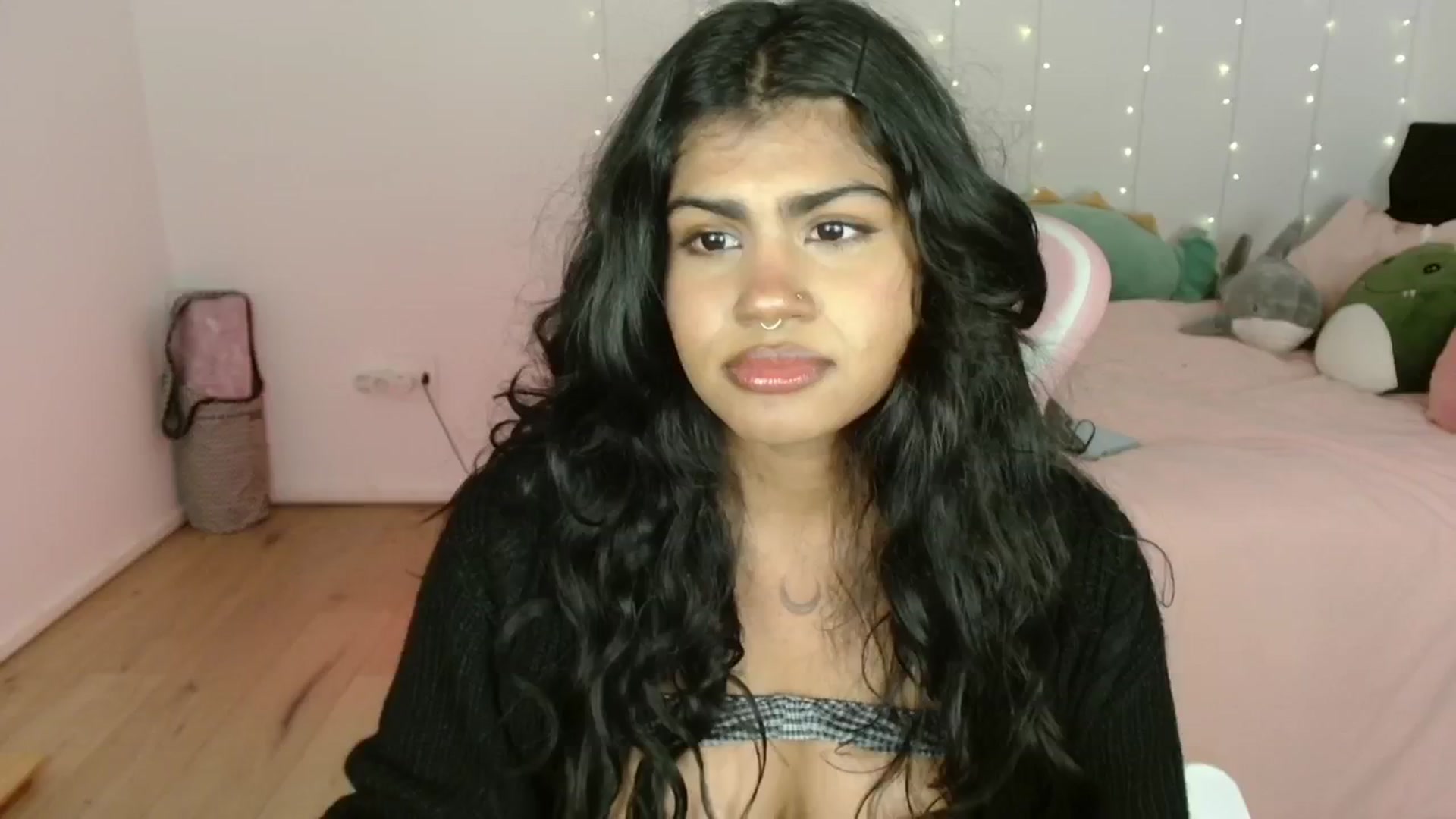 Gallery image thumbnail from Katara_'s myfreecams stream on, 07/04/2024, 10:34 image 5 of 20