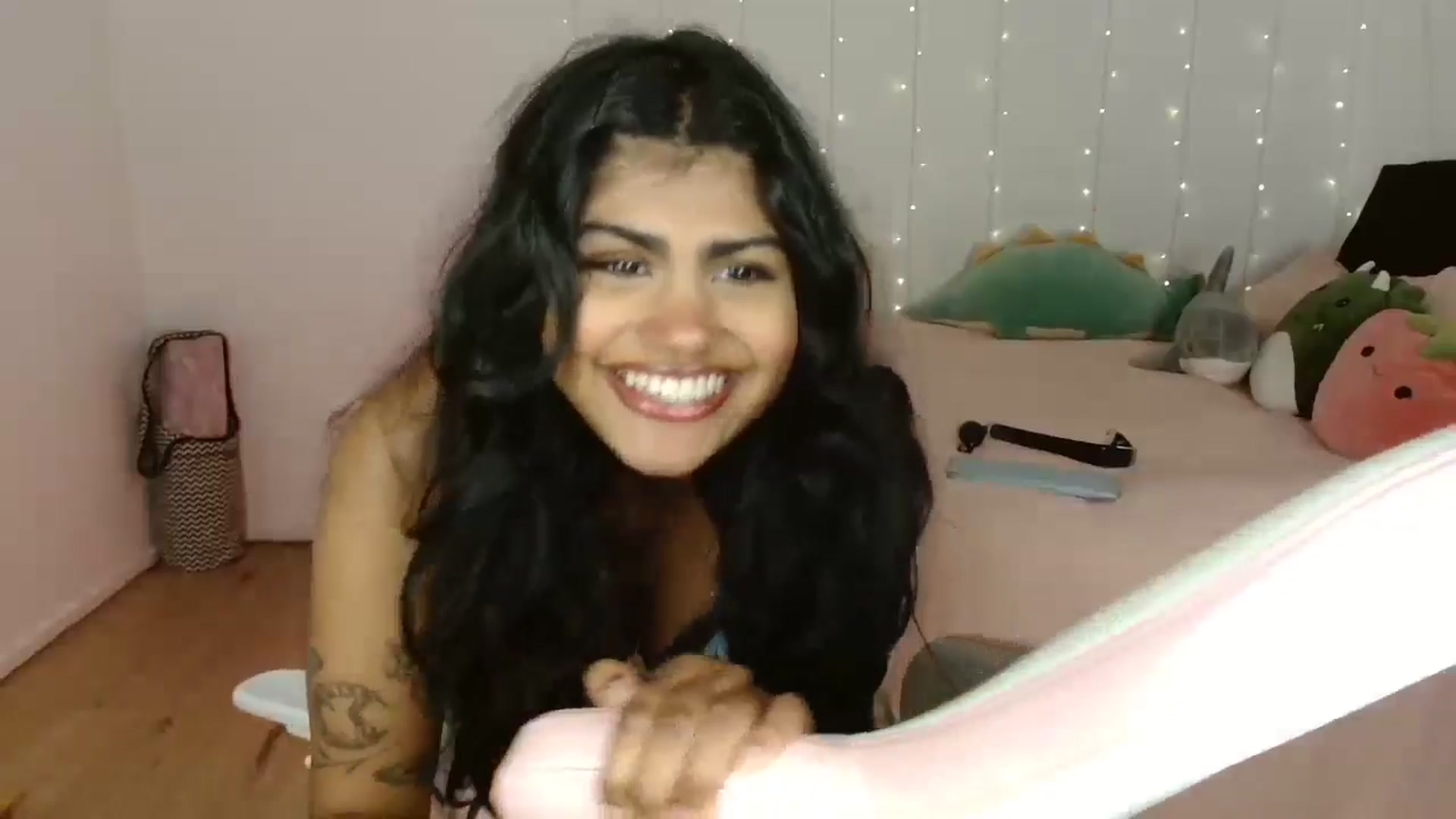 Gallery image thumbnail from Katara_'s myfreecams stream on, 07/05/2024, 09:04 image 19 of 20