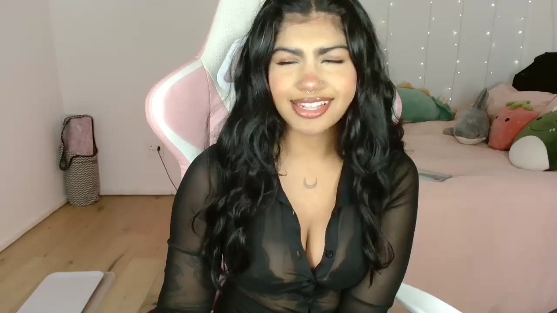 Gallery image thumbnail from Katara_'s myfreecams stream on, 07/08/2024, 07:39 image 10 of 20