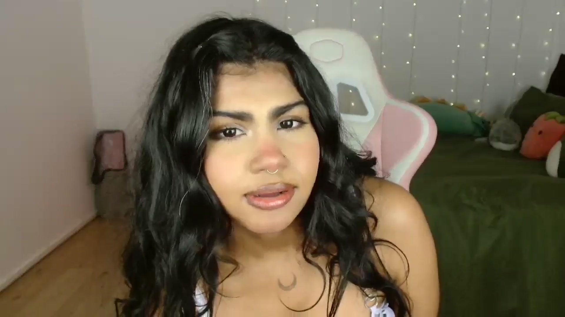 Gallery image thumbnail from Katara_'s myfreecams stream on, 07/10/2024, 08:46 image 19 of 20
