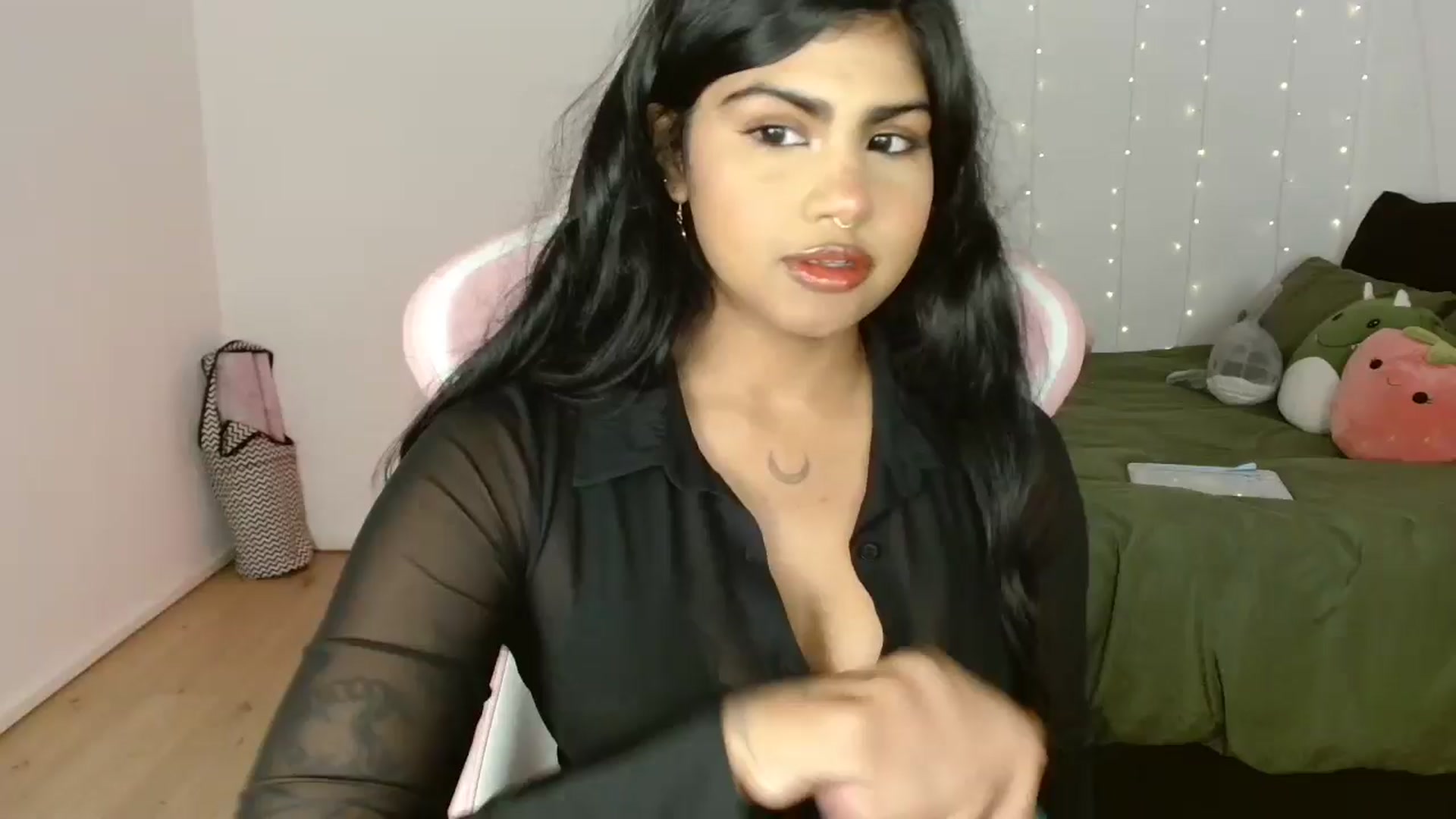 Gallery image thumbnail from Katara_'s myfreecams stream on, 08/13/2024, 08:58 image 1 of 20