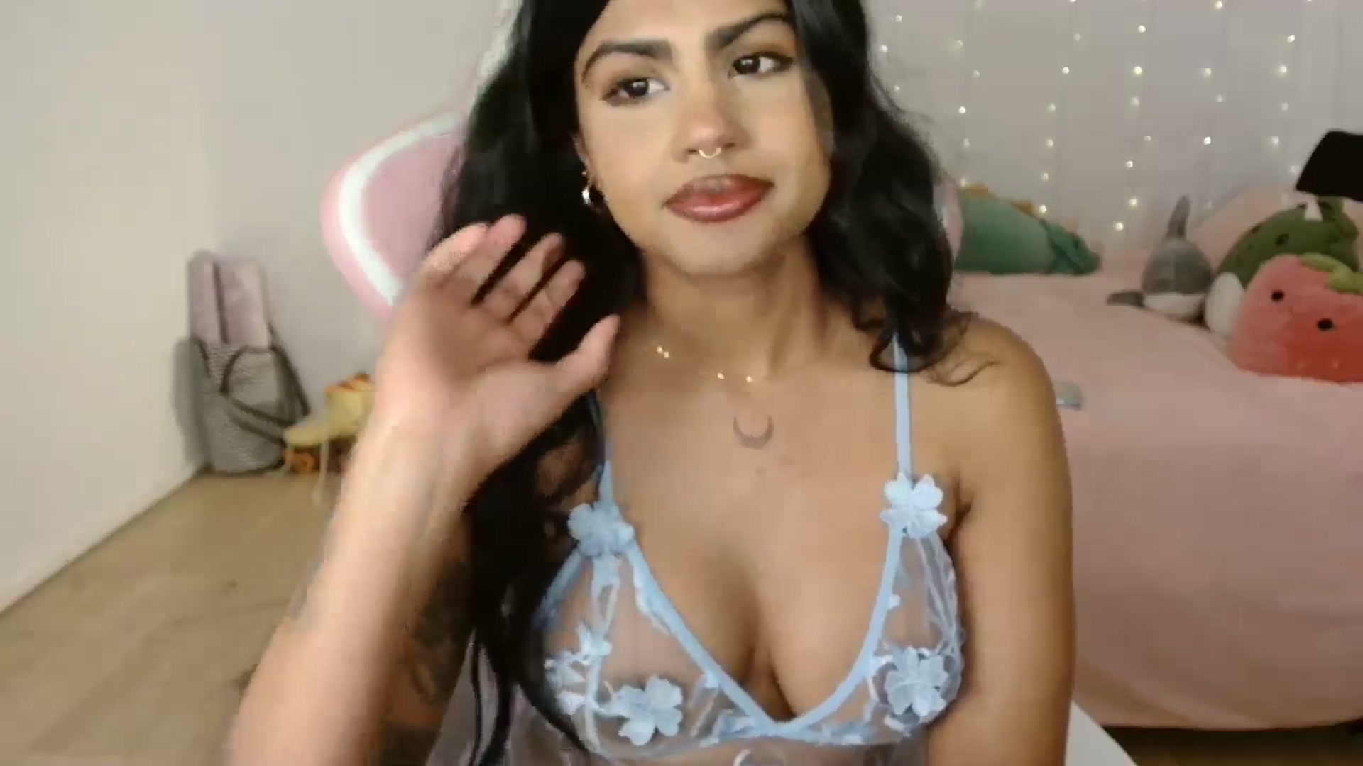 Gallery image thumbnail from Katara_'s myfreecams stream on, 09/04/2024, 17:56 image 14 of 20