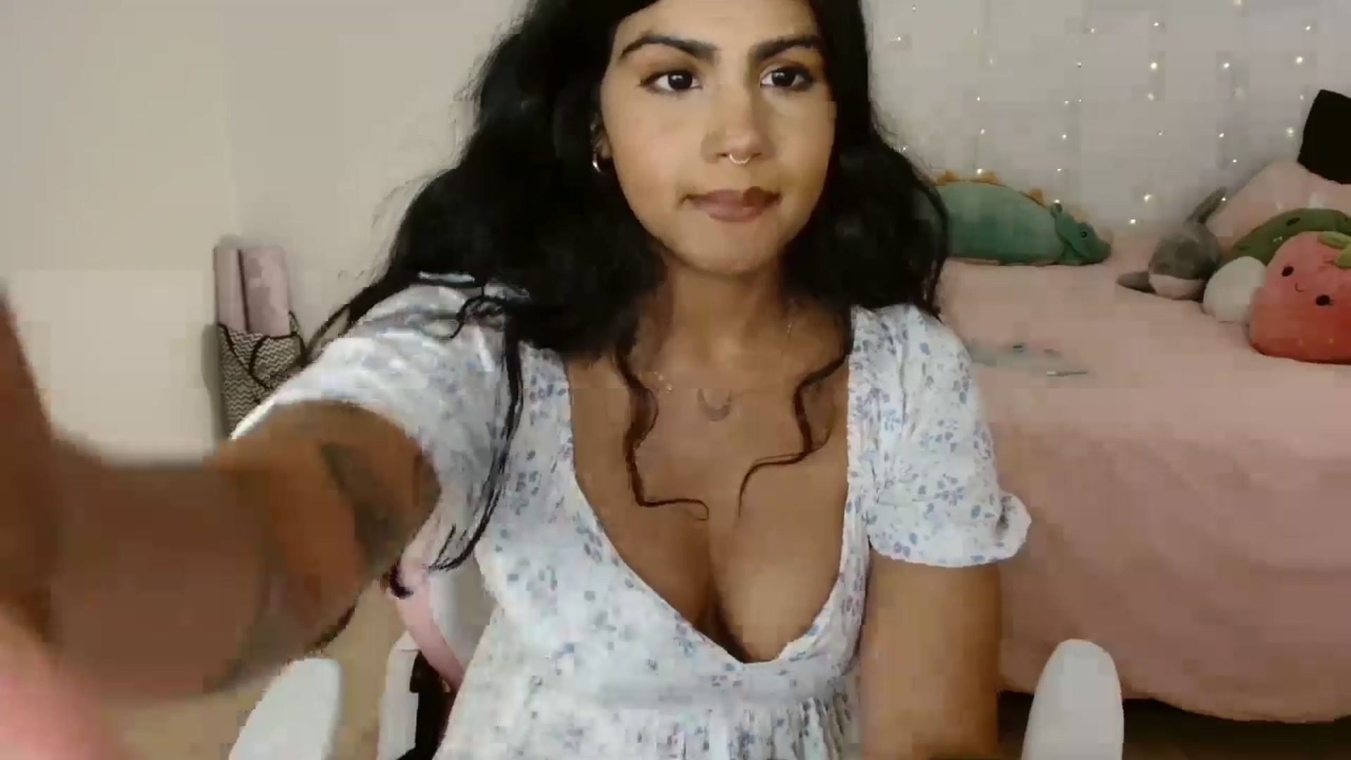 Gallery image thumbnail from Katara_'s myfreecams stream on, 09/06/2024, 11:27 image 4 of 20