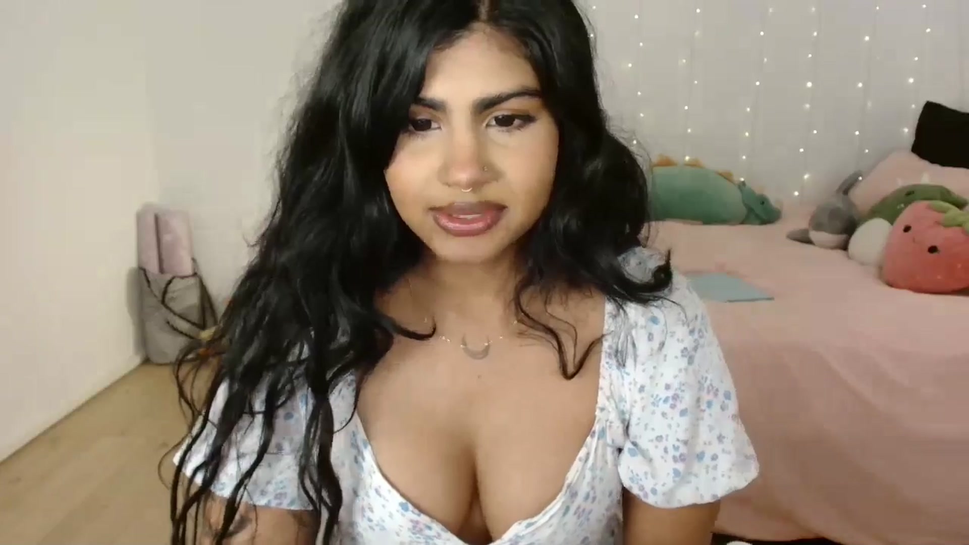 Gallery image thumbnail from Katara_'s myfreecams stream on, 09/06/2024, 12:15 image 3 of 20