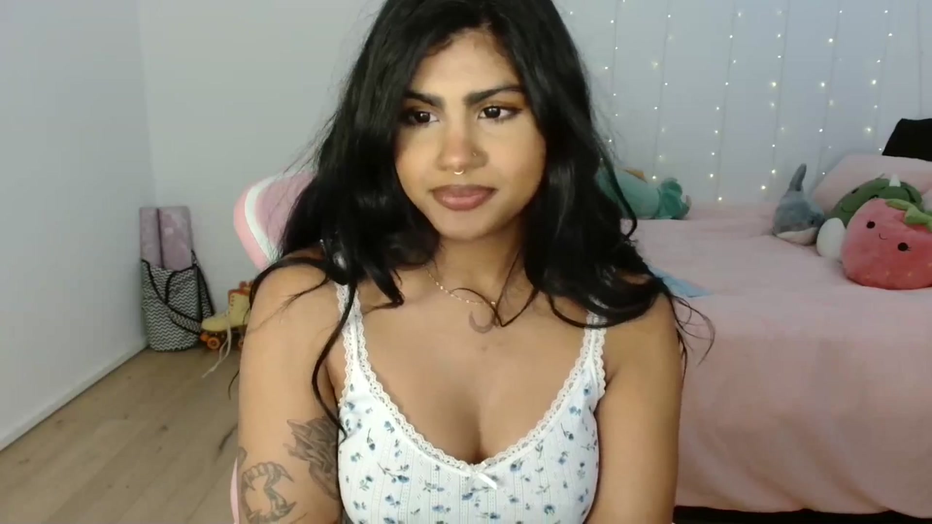 Gallery image thumbnail from Katara_'s myfreecams stream on, 09/19/2024, 12:54 image 16 of 20