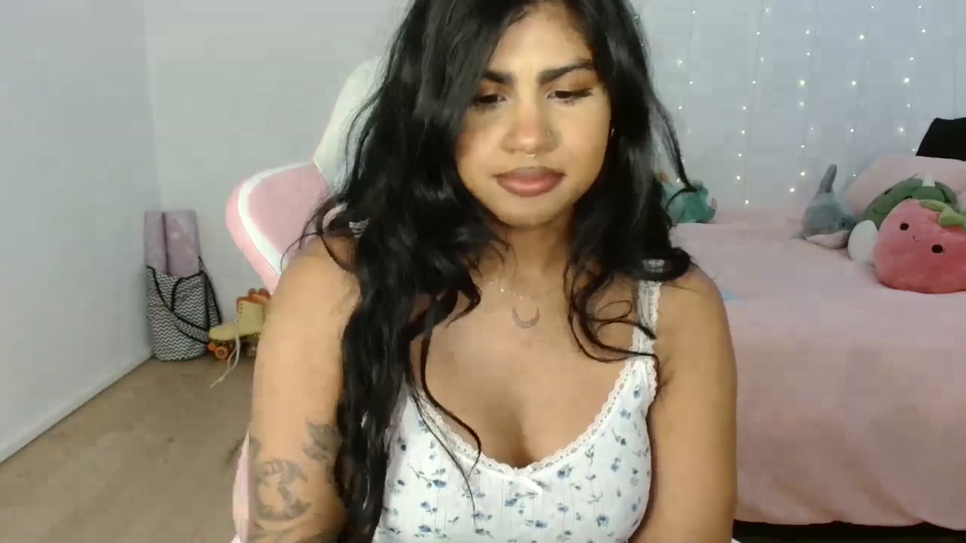 Gallery image thumbnail from Katara_'s myfreecams stream on, 09/19/2024, 12:54 image 18 of 20