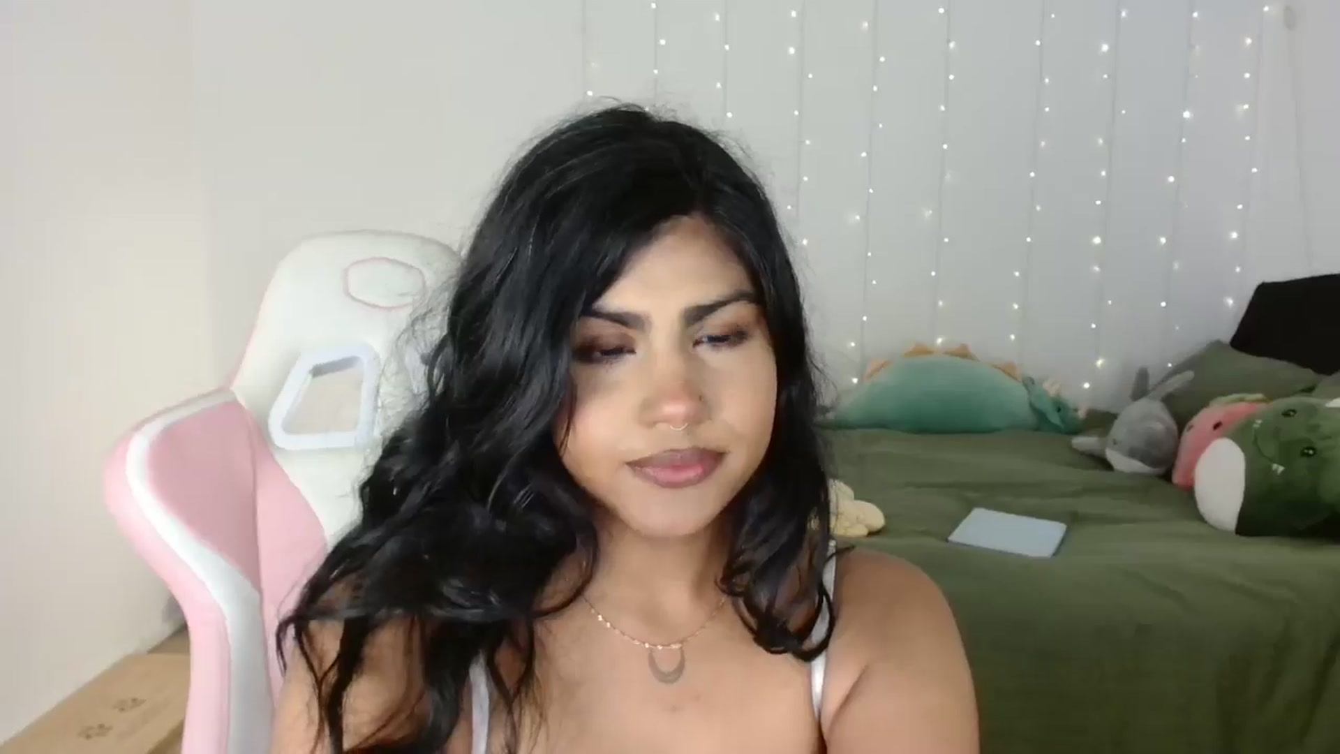 Gallery image thumbnail from Katara_'s myfreecams stream on, 09/26/2024, 08:26 image 11 of 20