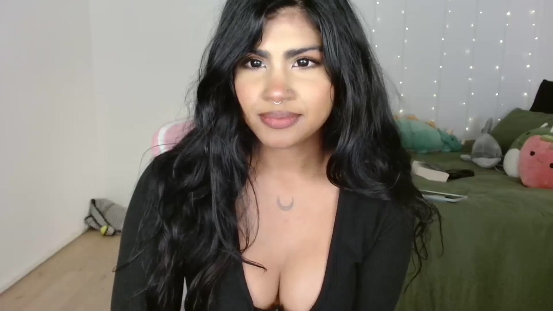 Gallery image thumbnail from Katara_'s myfreecams stream on, 10/02/2024, 09:40 image 19 of 20