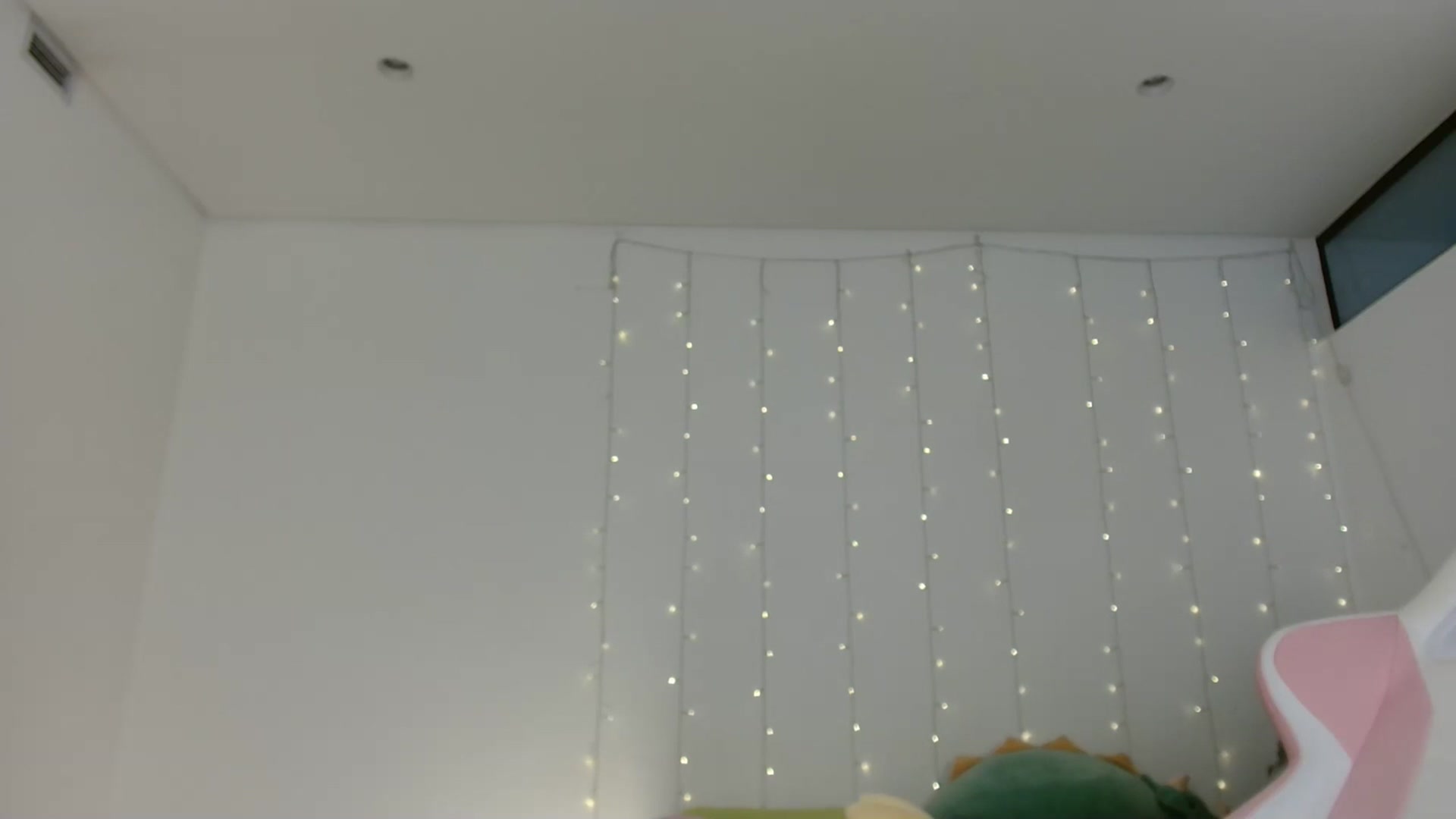 Gallery image thumbnail from Katara_'s myfreecams stream on, 10/02/2024, 10:15 image 2 of 20
