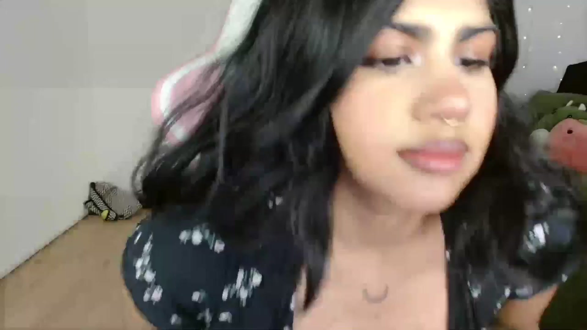Gallery image thumbnail from Katara_'s myfreecams stream on, 10/03/2024, 09:09 image 6 of 20