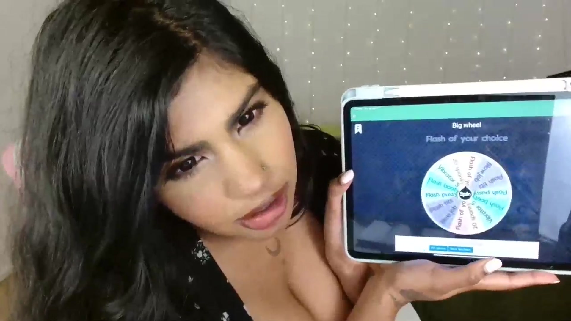 Gallery image thumbnail from Katara_'s myfreecams stream on, 10/03/2024, 13:33 image 14 of 20