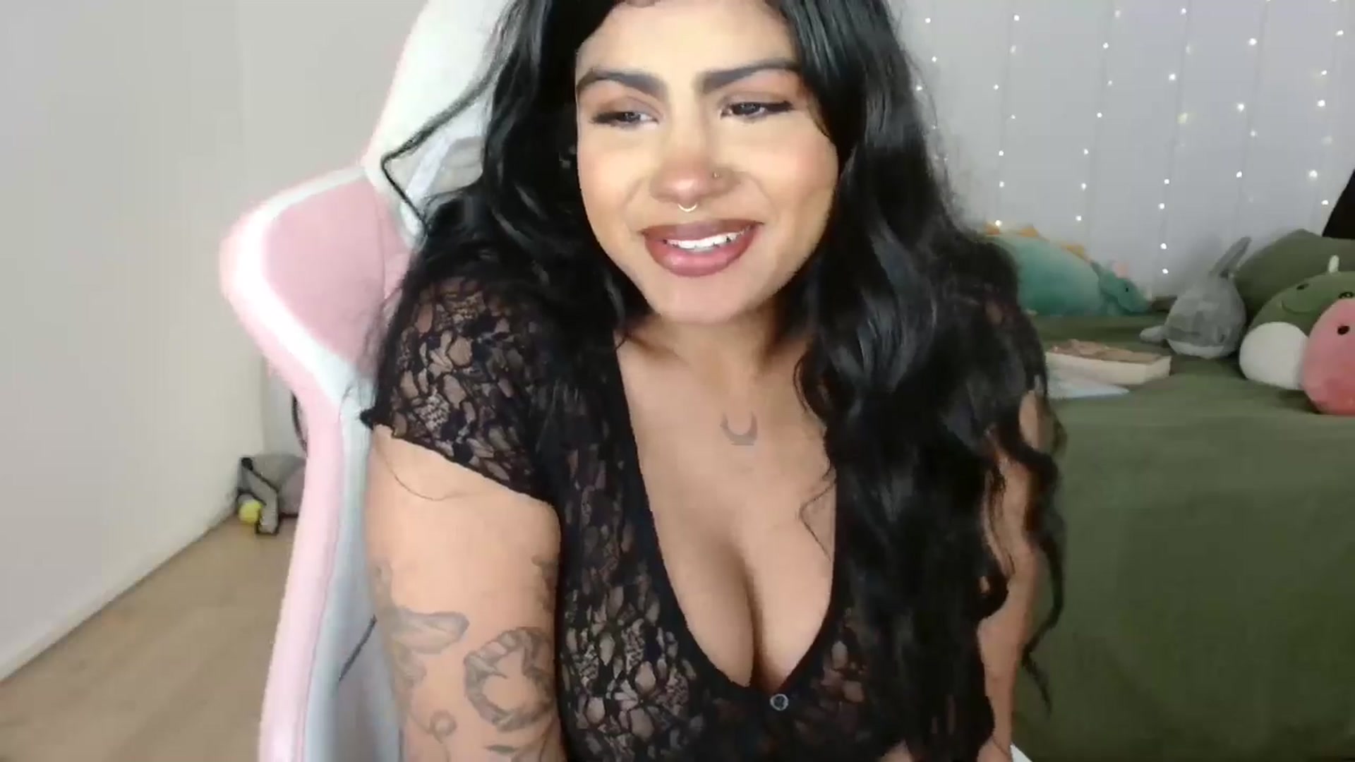 Gallery image thumbnail from Katara_'s myfreecams stream on, 10/09/2024, 13:24 image 2 of 20