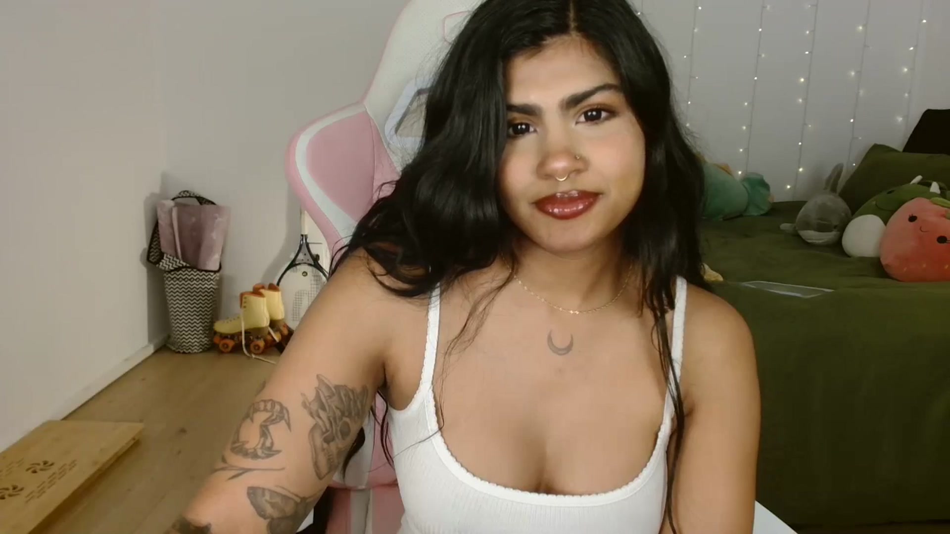 Gallery image thumbnail from Katara_'s myfreecams stream on, 10/22/2024, 08:56 image 7 of 20