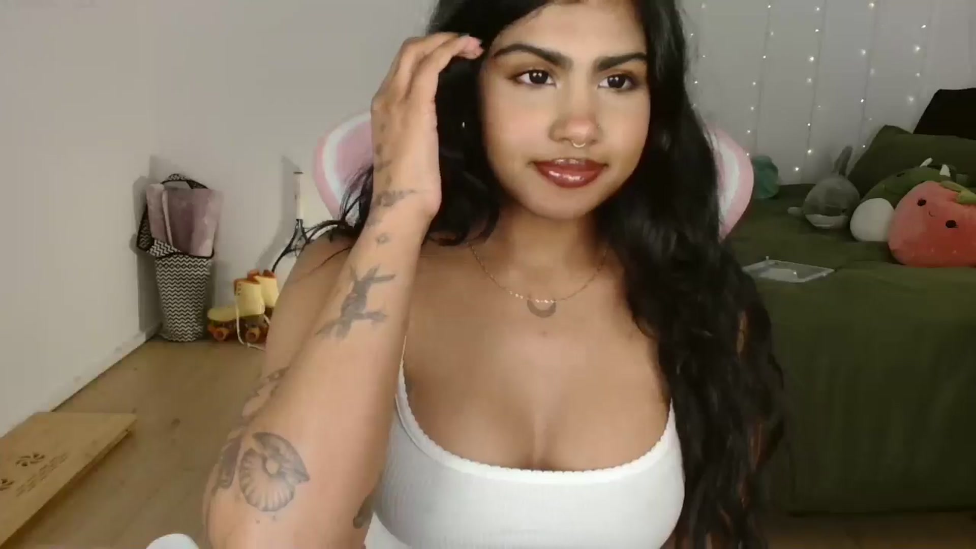 Gallery image thumbnail from Katara_'s myfreecams stream on, 10/22/2024, 13:11 image 9 of 20