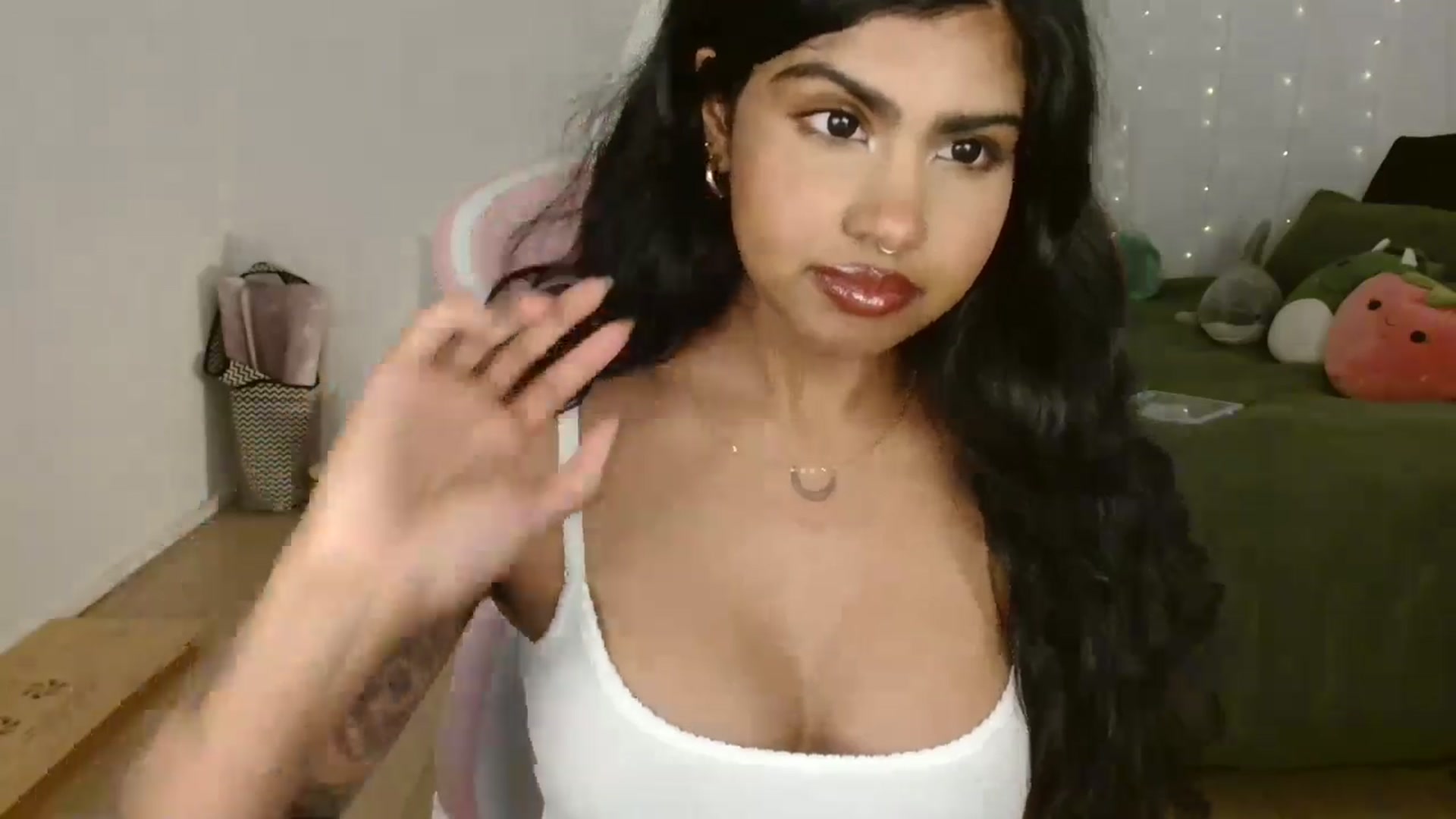 Gallery image thumbnail from Katara_'s myfreecams stream on, 10/22/2024, 13:11 image 7 of 20