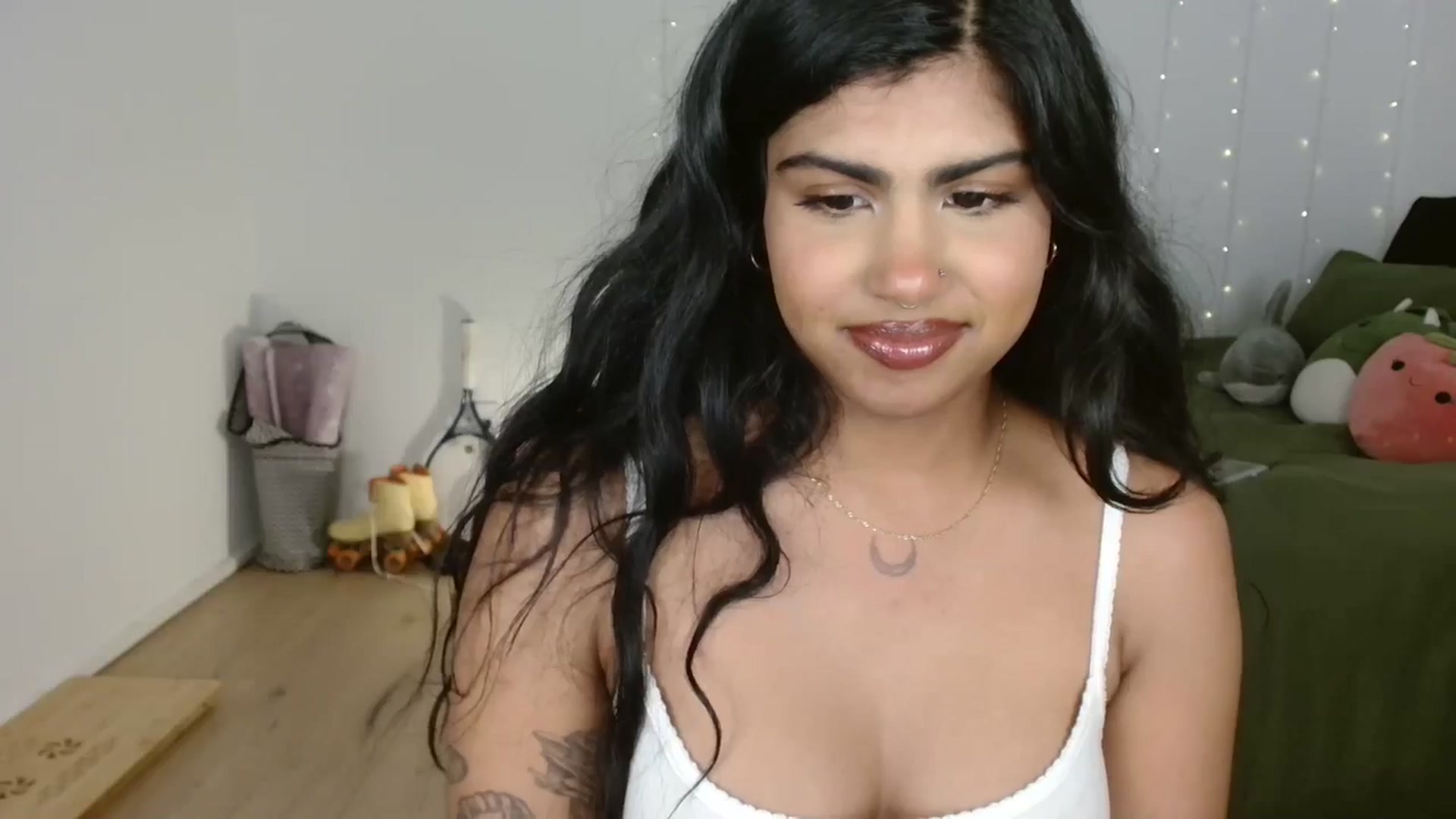 Gallery image thumbnail from Katara_'s myfreecams stream on, 10/22/2024, 14:06 image 8 of 20