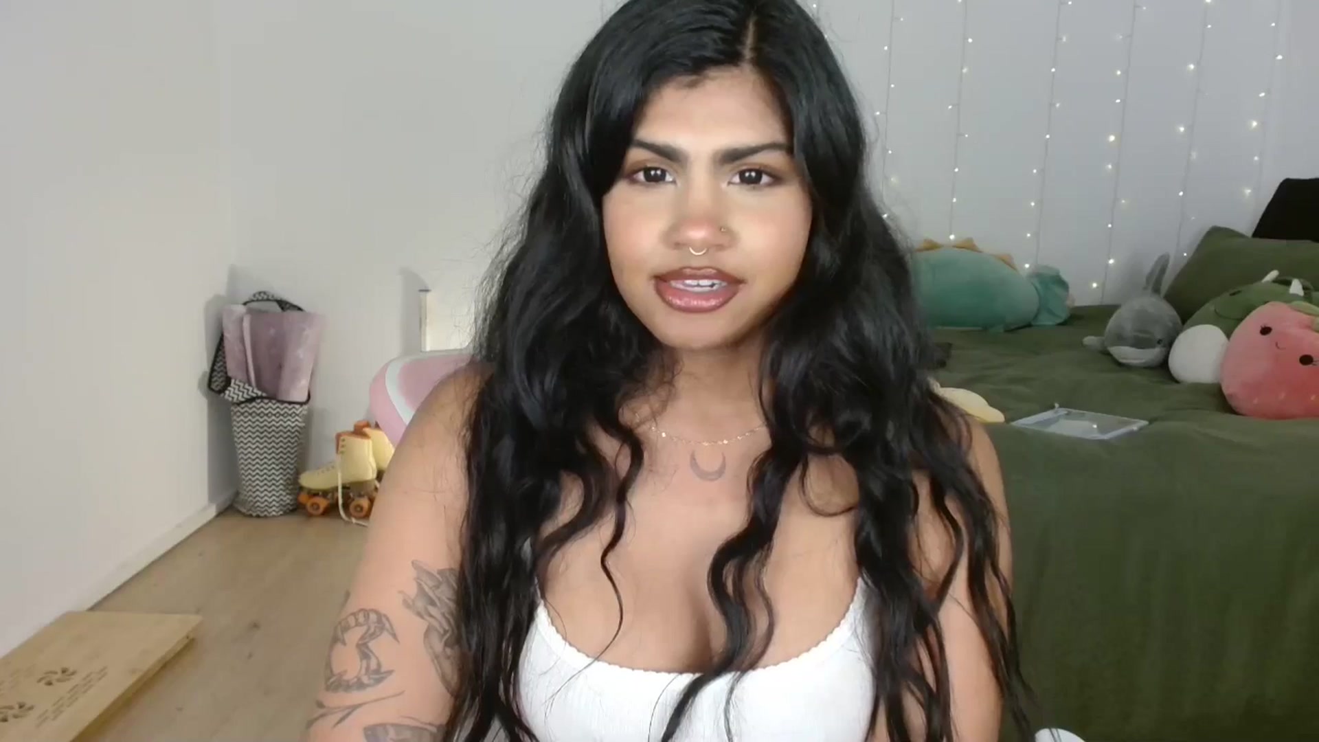 Gallery image thumbnail from Katara_'s myfreecams stream on, 10/22/2024, 14:06 image 11 of 20