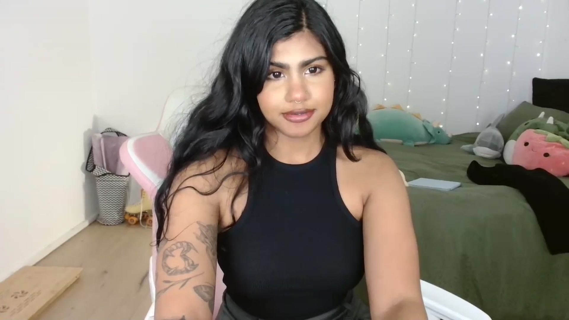 Gallery image thumbnail from Katara_'s myfreecams stream on, 10/23/2024, 13:27 image 5 of 20