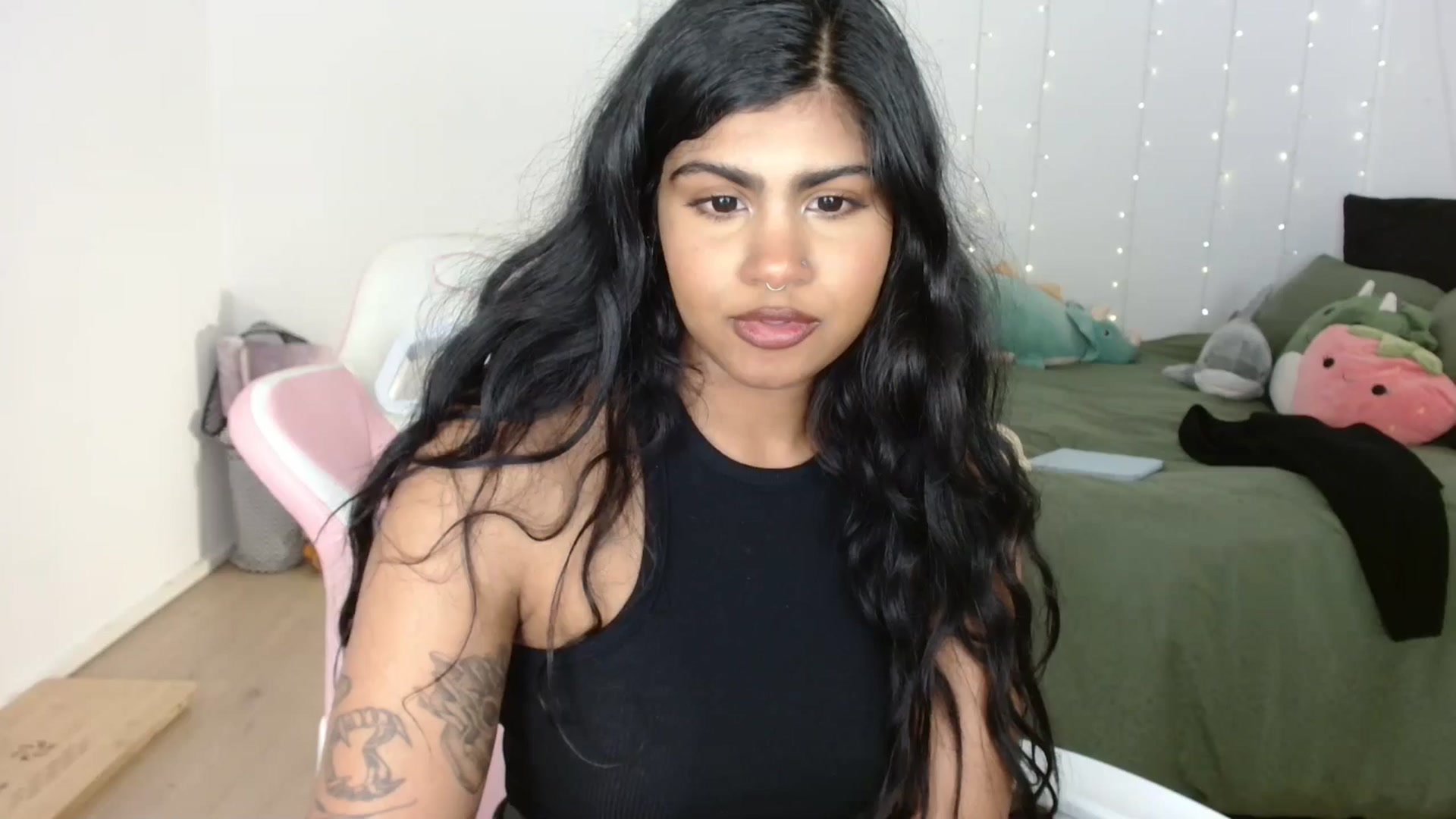 Gallery image thumbnail from Katara_'s myfreecams stream on, 10/23/2024, 13:27 image 9 of 20
