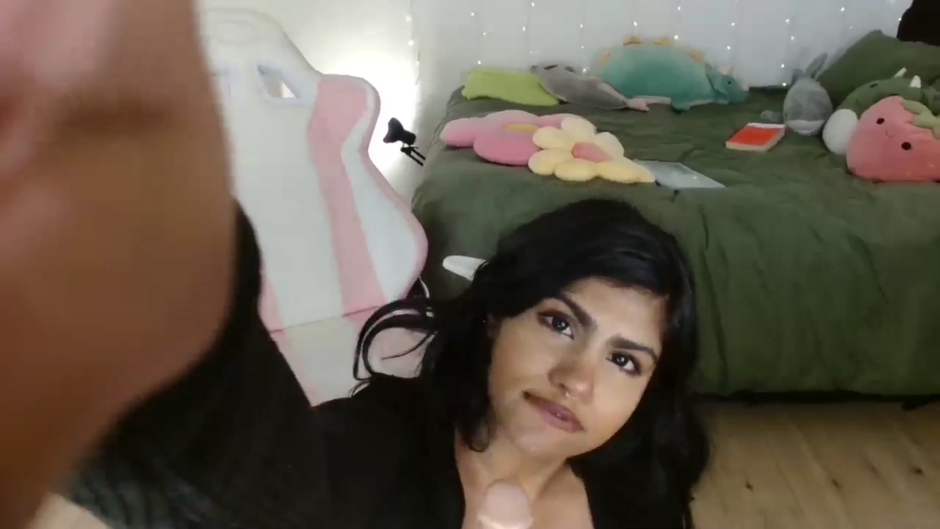 Gallery image thumbnail from Katara_'s myfreecams stream on, 10/24/2024, 13:54 image 16 of 20