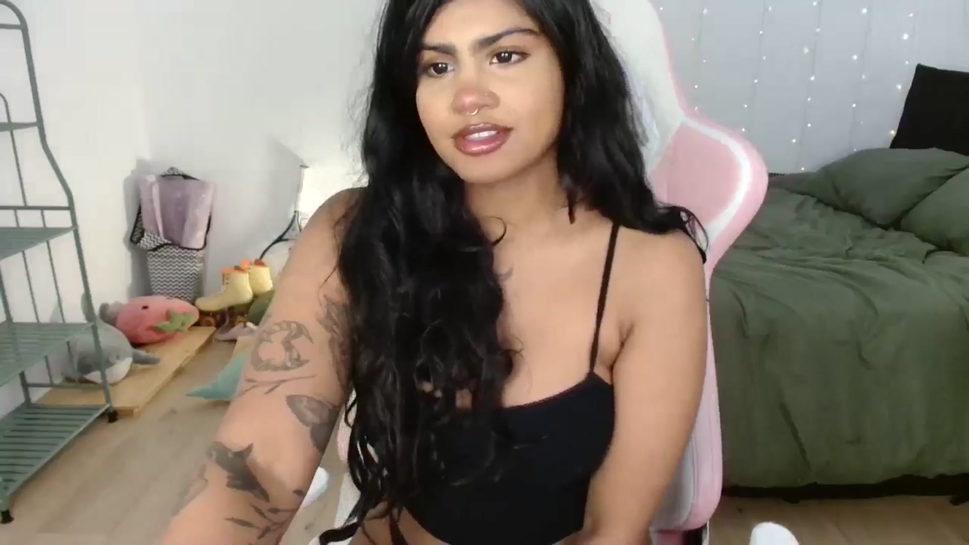 Gallery image thumbnail from Katara_'s myfreecams stream on, 11/06/2024, 16:20 image 8 of 20