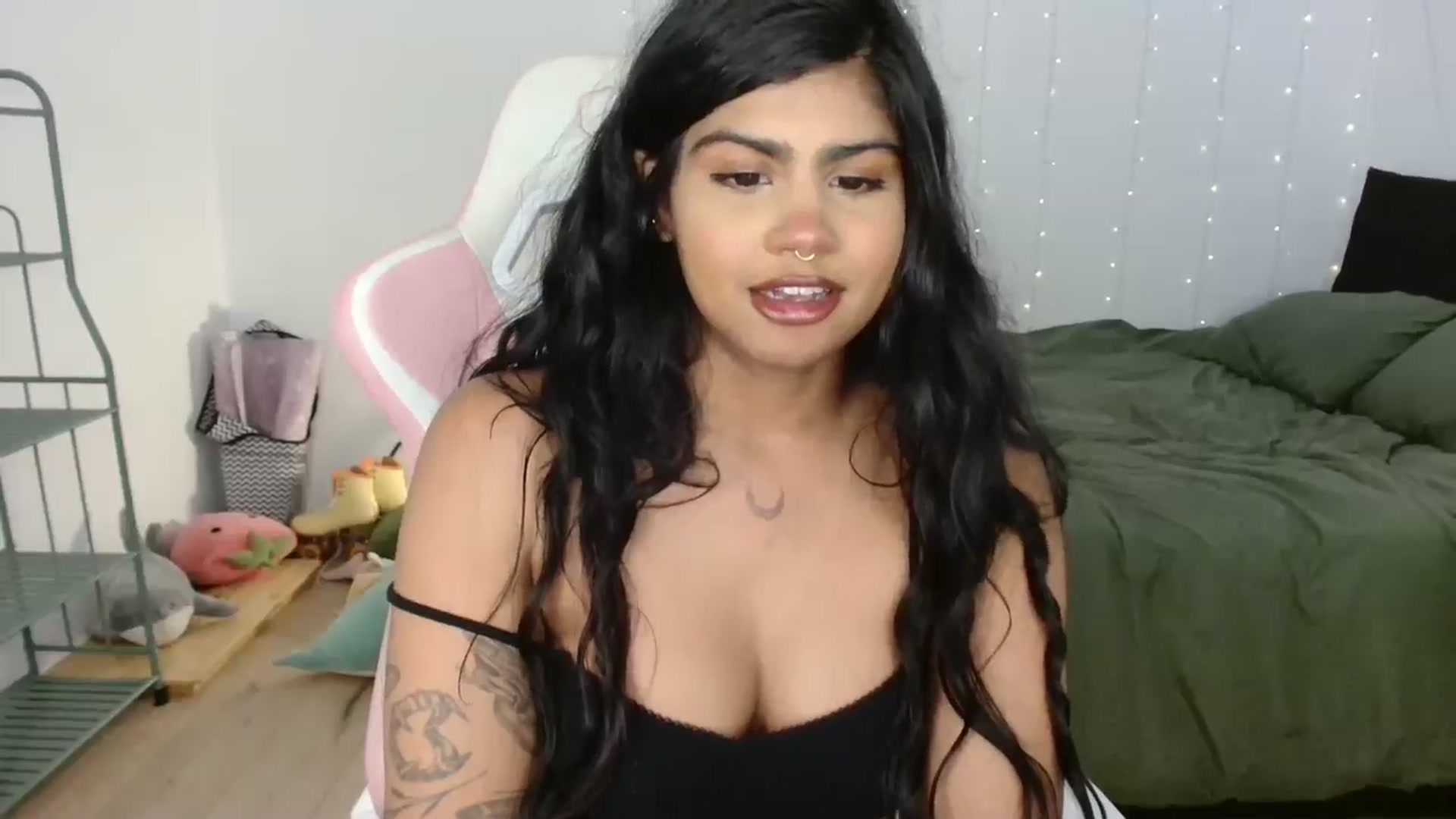 Gallery image thumbnail from Katara_'s myfreecams stream on, 11/06/2024, 16:20 image 9 of 20
