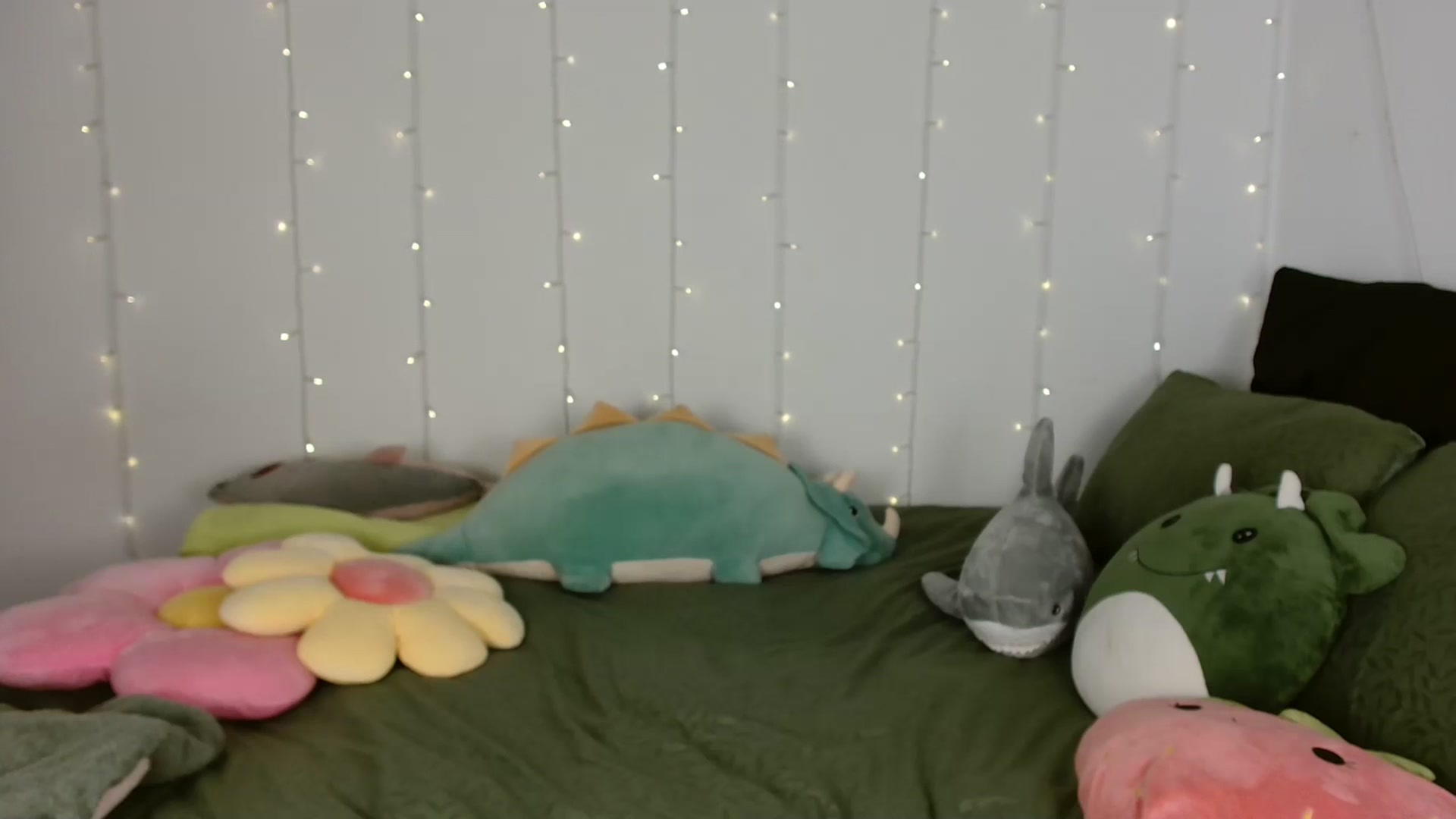 Gallery image thumbnail from Katara_'s myfreecams stream on, 11/07/2024, 11:17 image 19 of 20
