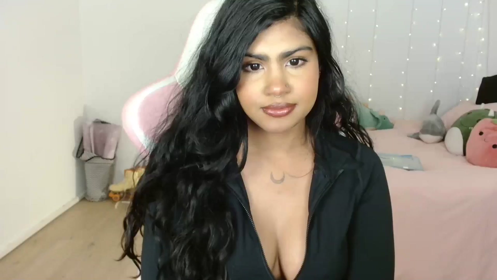Gallery image thumbnail from Katara_'s myfreecams stream on, 11/08/2024, 09:51 image 4 of 20