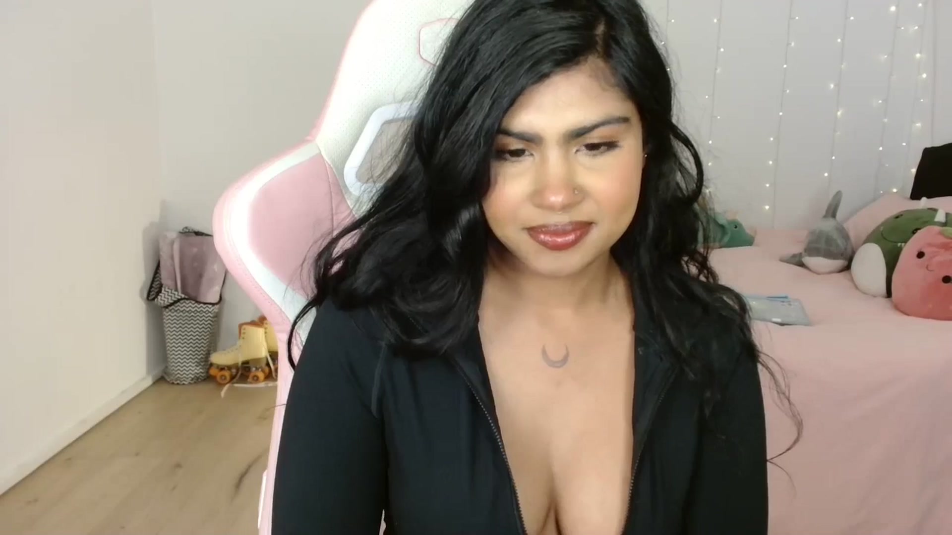 Gallery image thumbnail from Katara_'s myfreecams stream on, 11/08/2024, 09:51 image 15 of 20