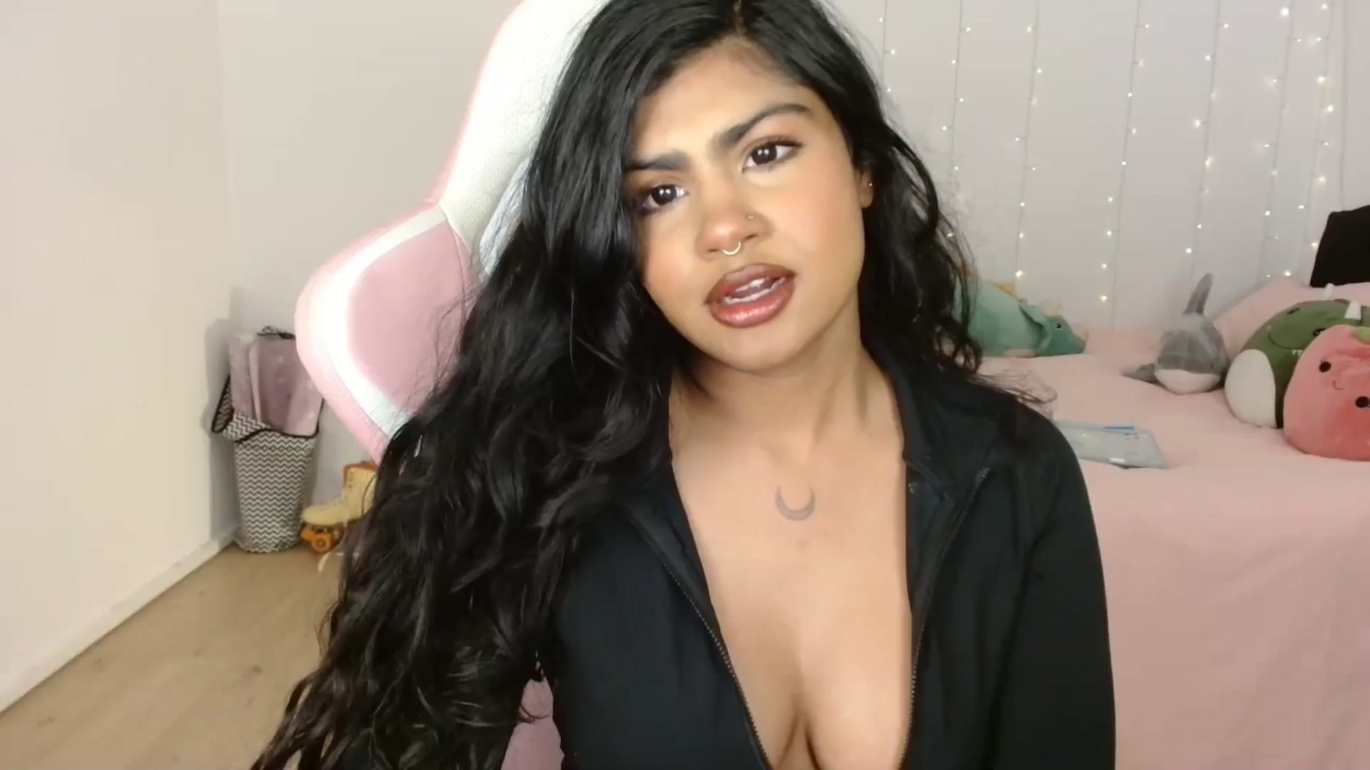 Gallery image thumbnail from Katara_'s myfreecams stream on, 11/08/2024, 09:51 image 18 of 20