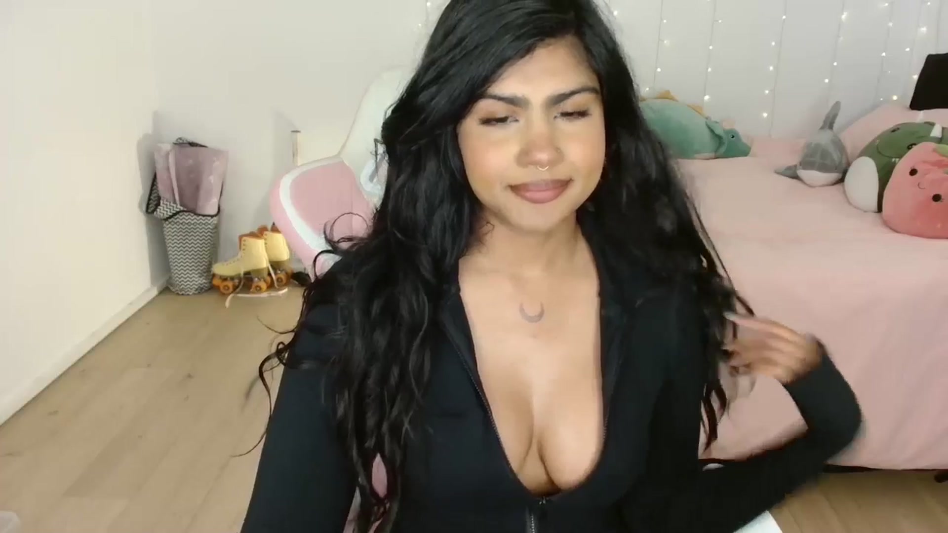 Gallery image thumbnail from Katara_'s myfreecams stream on, 11/08/2024, 11:59 image 18 of 20