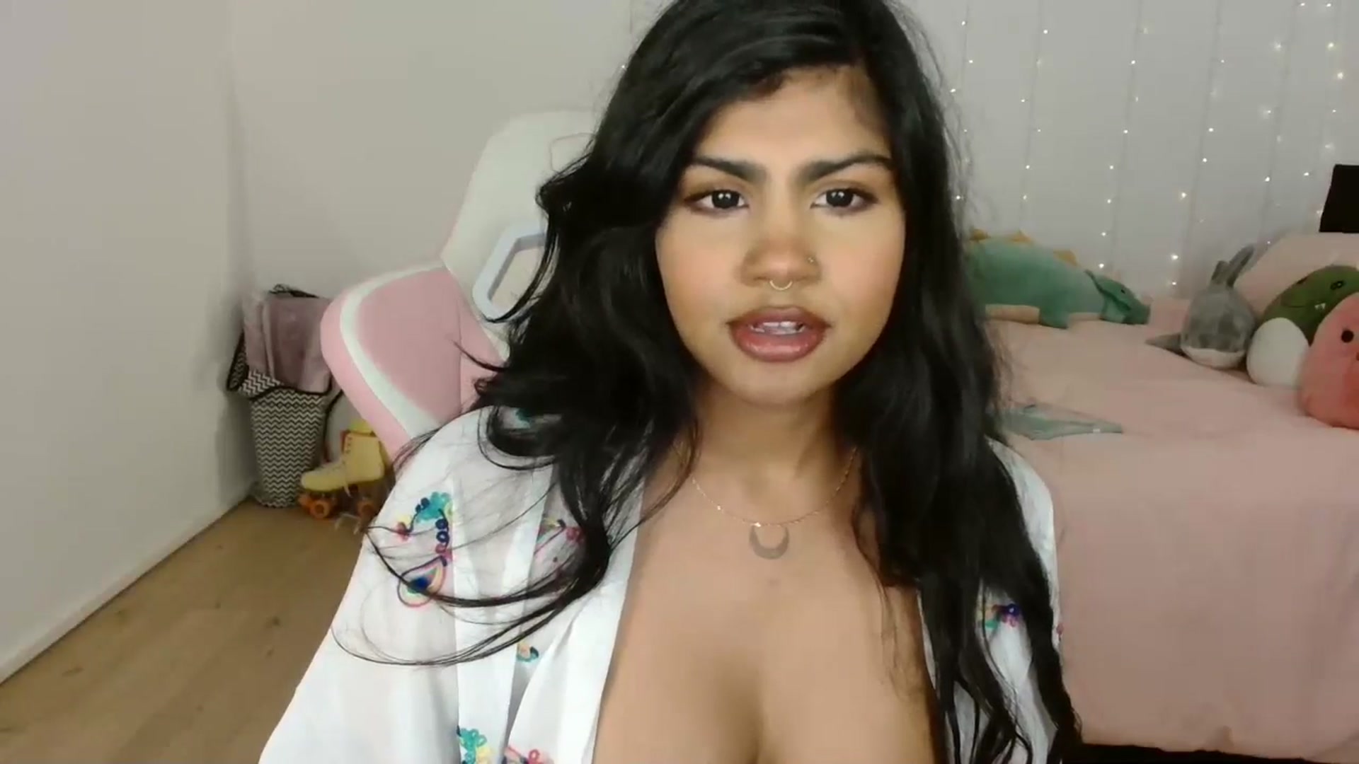 Gallery image thumbnail from Katara_'s myfreecams stream on, 11/13/2024, 15:23 image 2 of 20