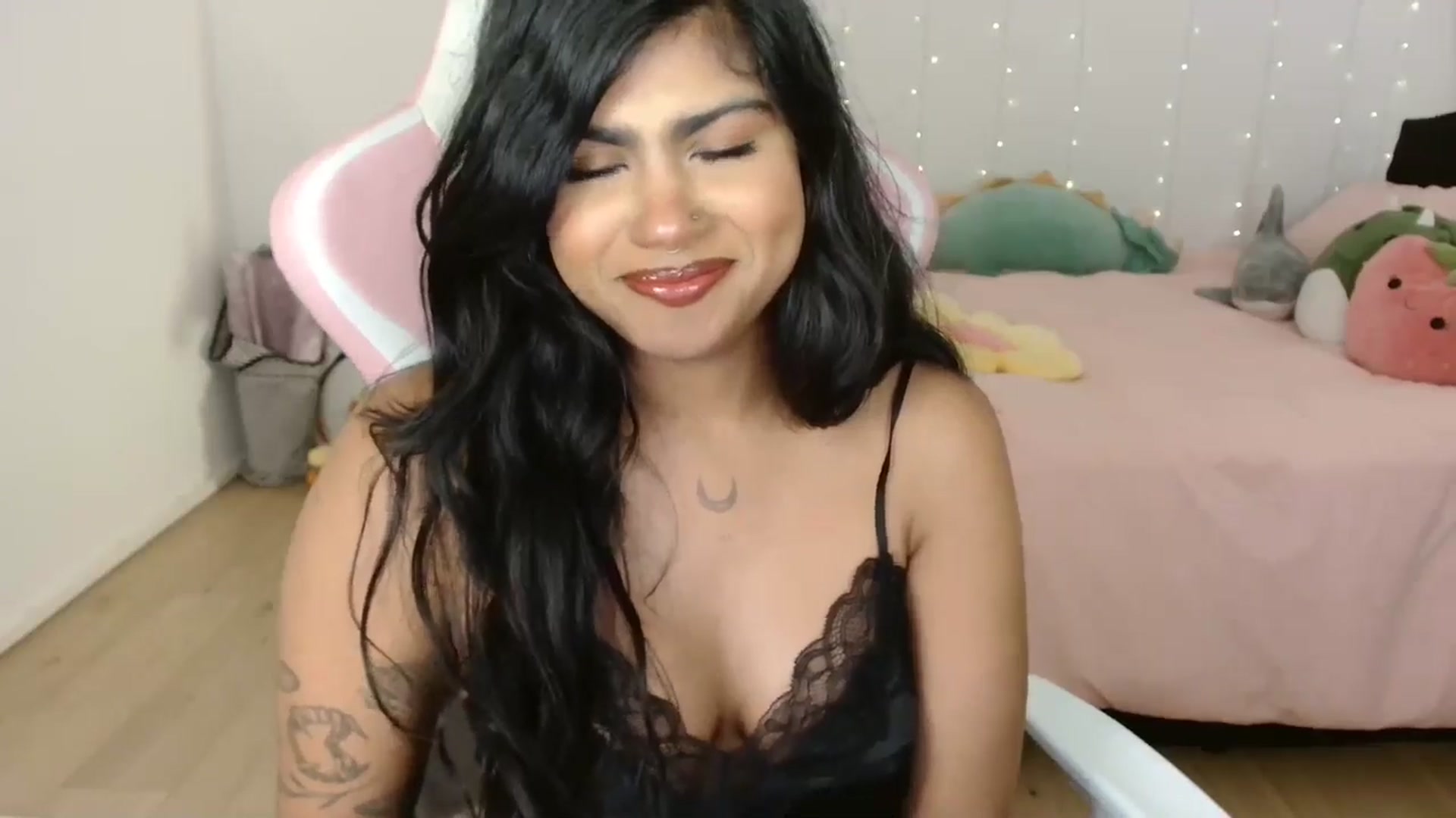 Gallery image thumbnail from Katara_'s myfreecams stream on, 11/14/2024, 12:07 image 6 of 20
