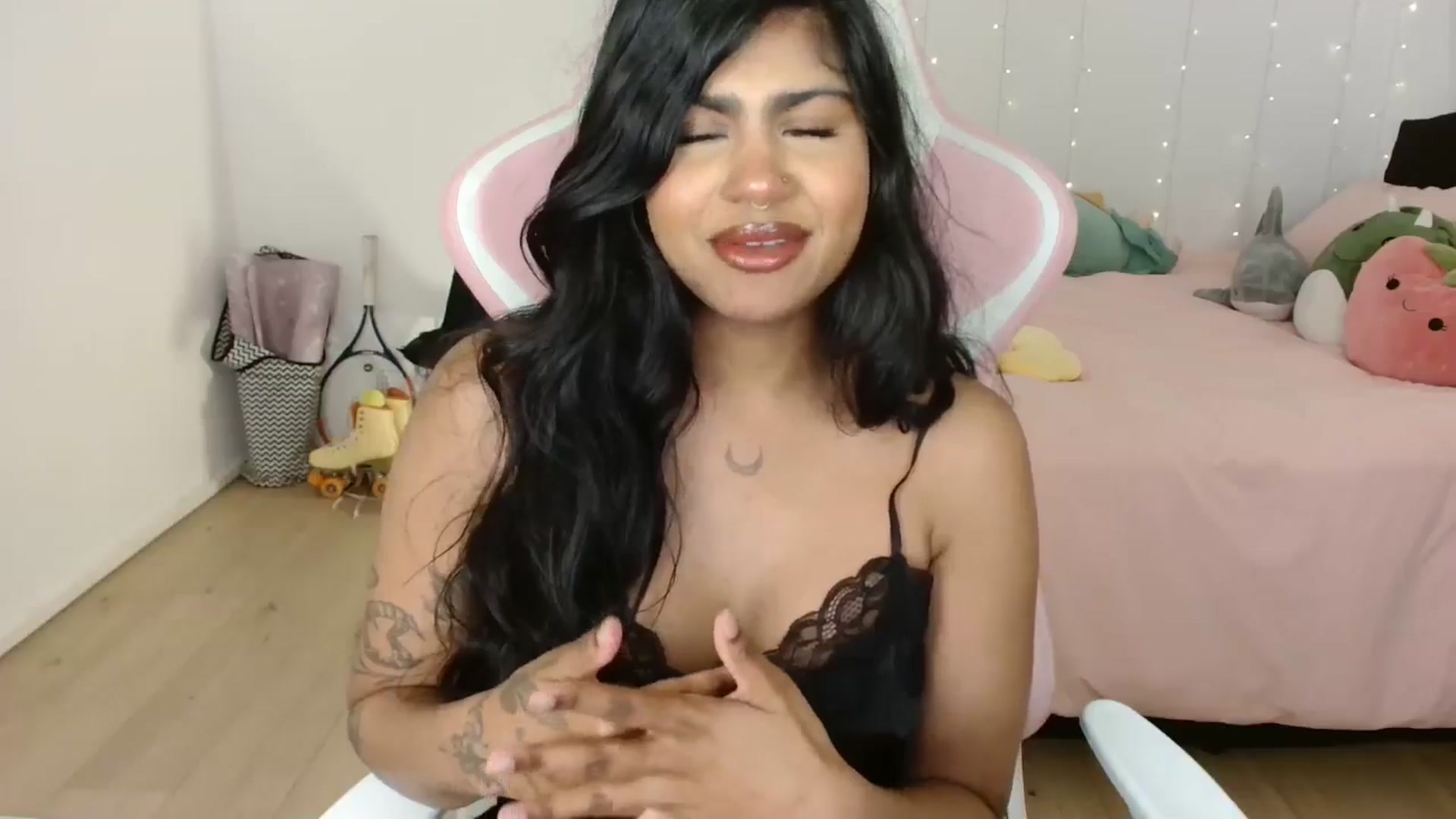 Gallery image thumbnail from Katara_'s myfreecams stream on, 11/14/2024, 12:07 image 8 of 20