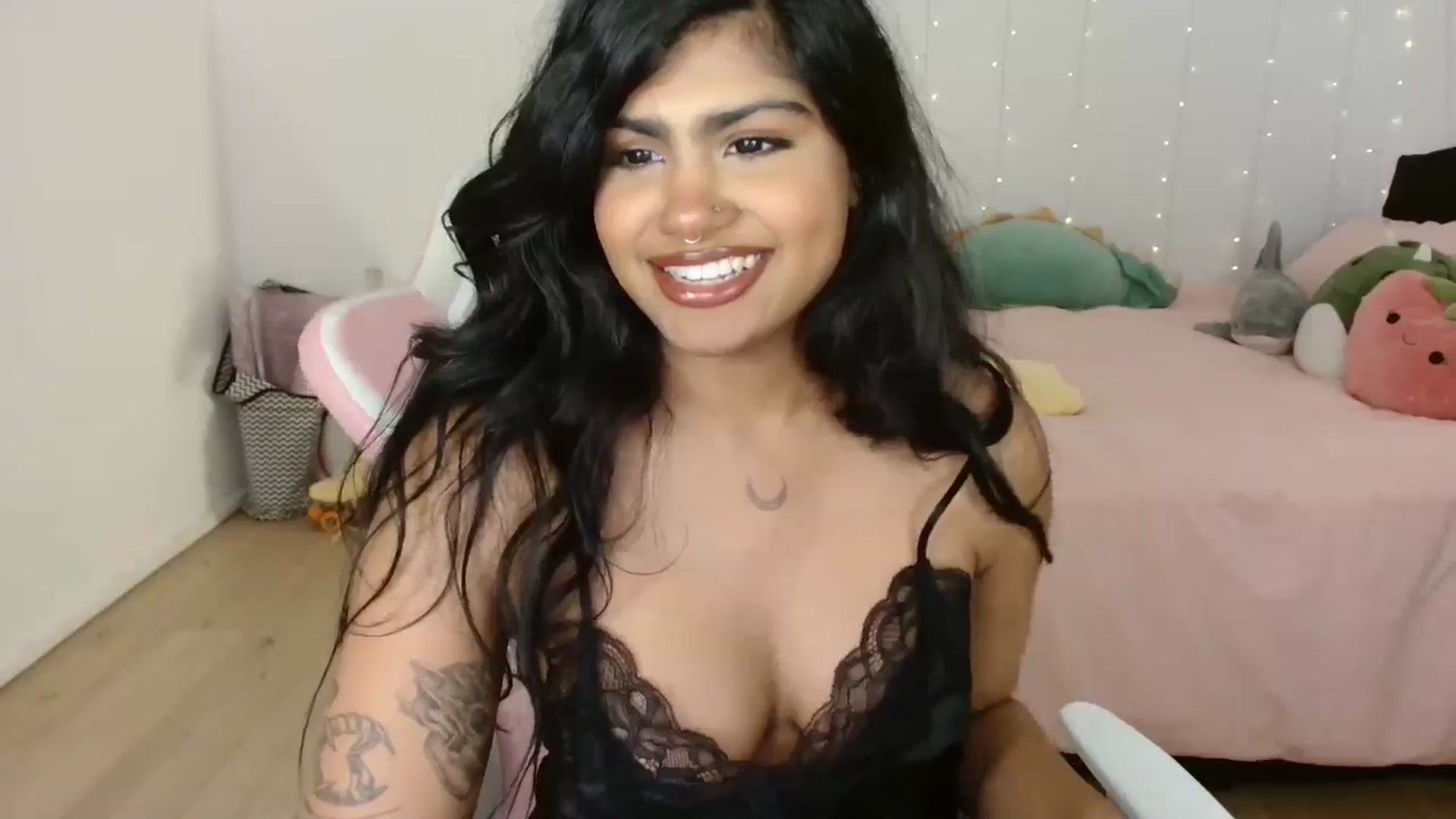 Gallery image thumbnail from Katara_'s myfreecams stream on, 11/14/2024, 12:26 image 5 of 20