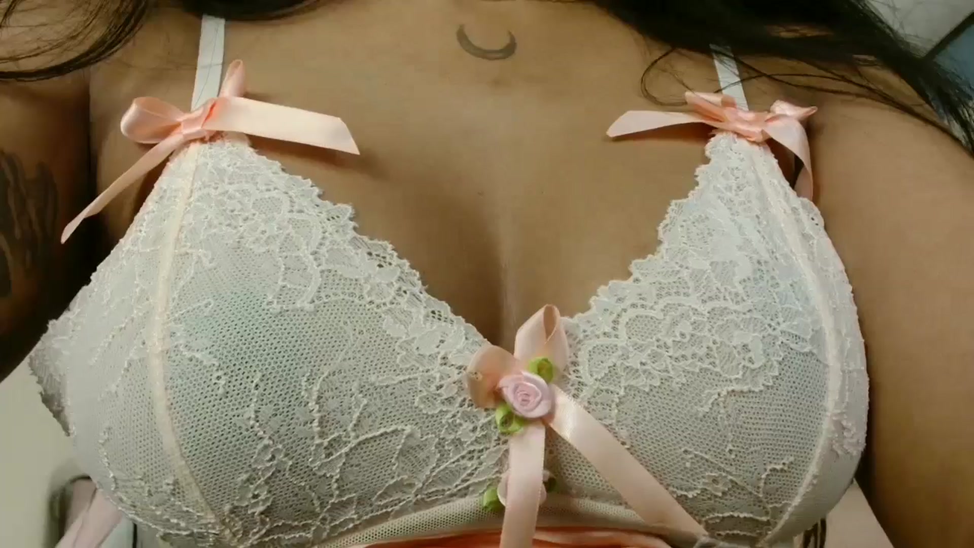 Gallery image thumbnail from Katara_'s myfreecams stream on, 11/22/2024, 14:20 image 19 of 20