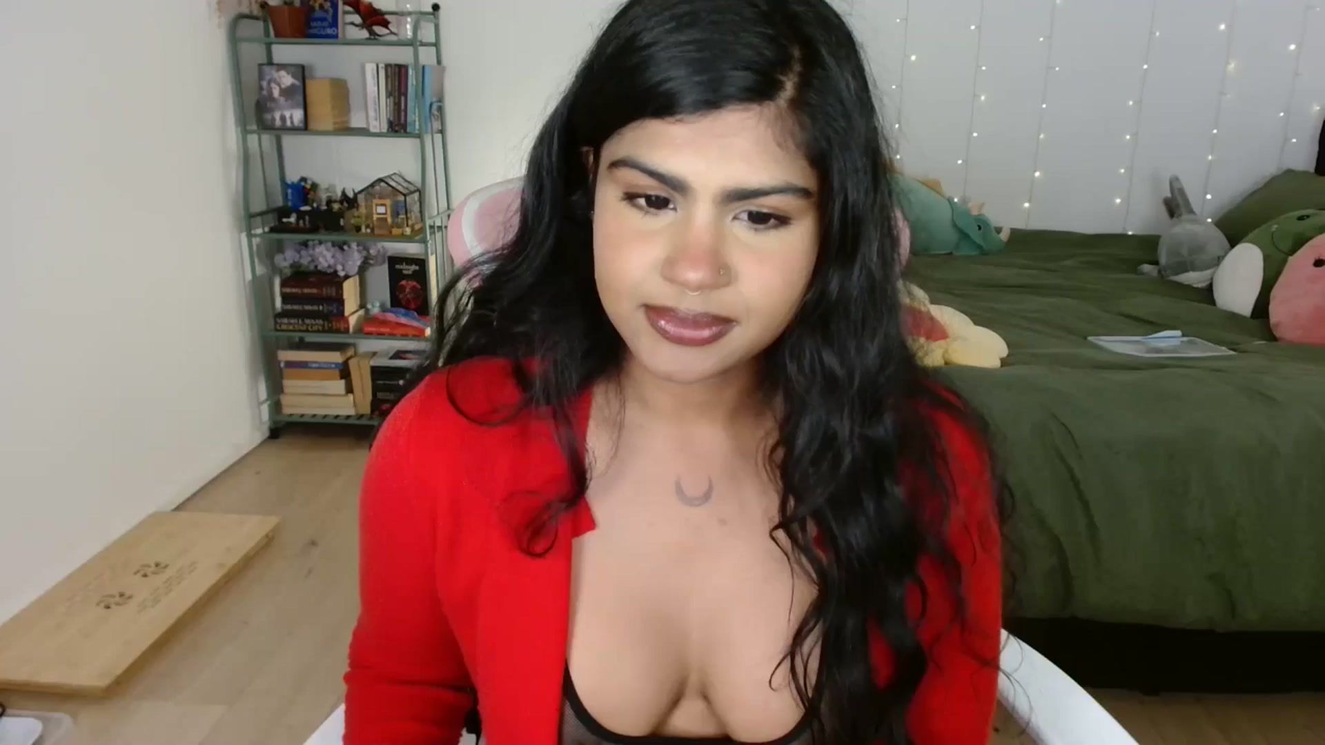Gallery image thumbnail from Katara_'s myfreecams stream on, 12/12/2024, 11:16 image 15 of 20