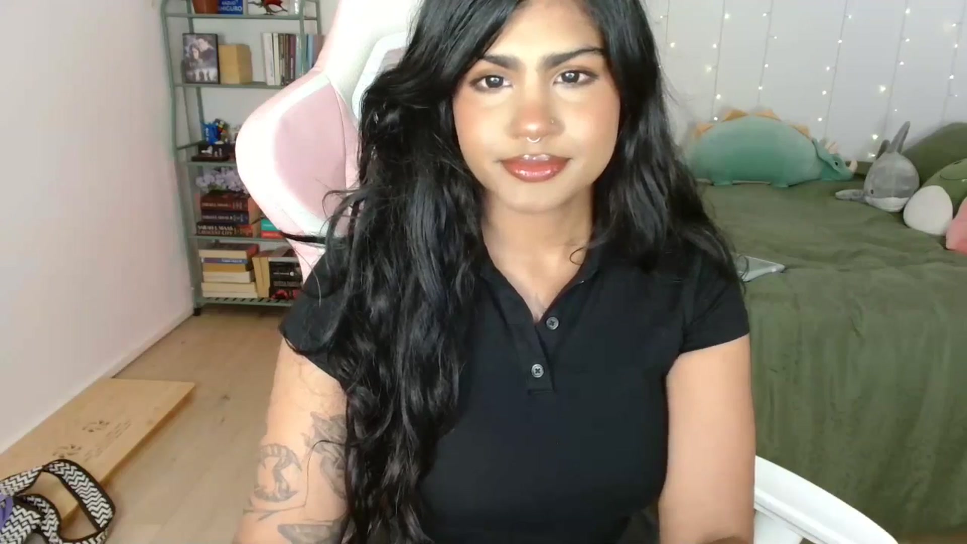 Gallery image thumbnail from Katara_'s myfreecams stream on, 12/19/2024, 14:52 image 5 of 20
